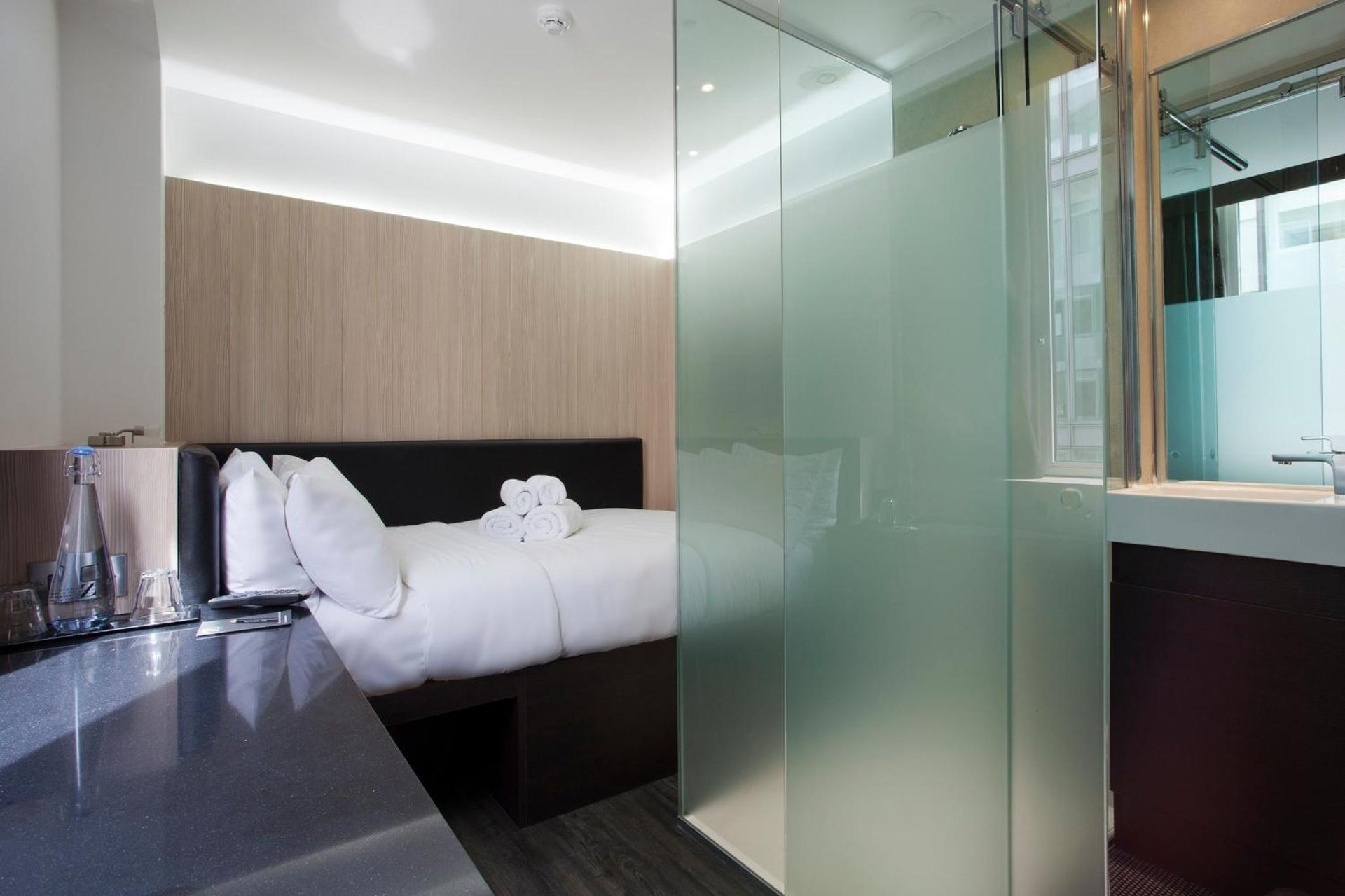 The Z Hotel Soho photo 2
