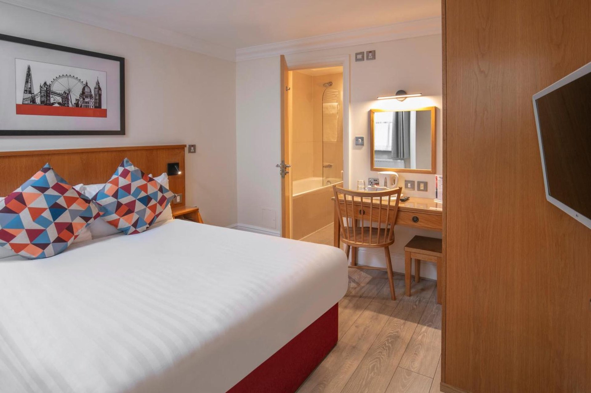 Queensway Hotel, Sure Hotel Collection by Best Western photo 4