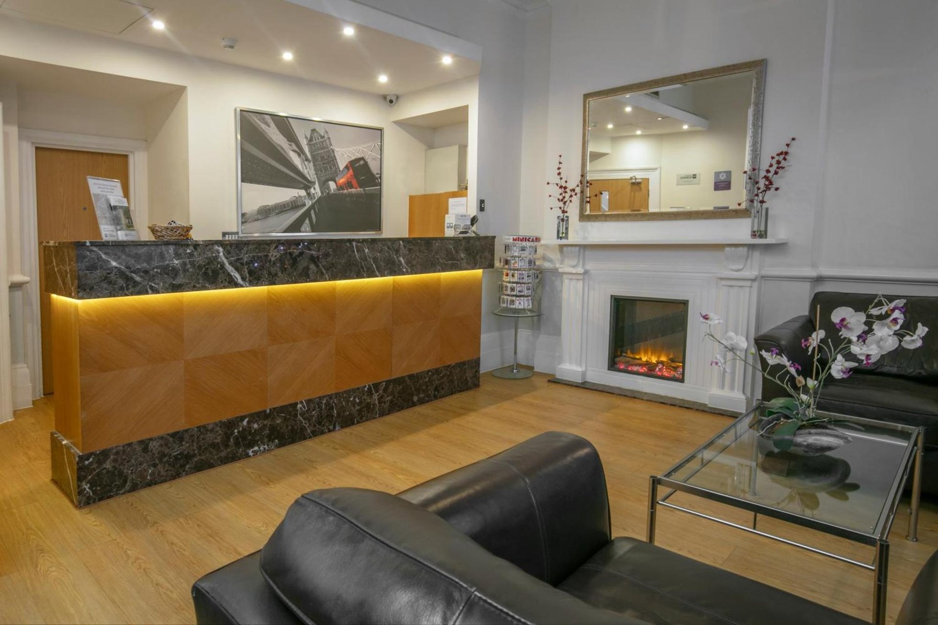 Queensway Hotel, Sure Hotel Collection by Best Western photo 2