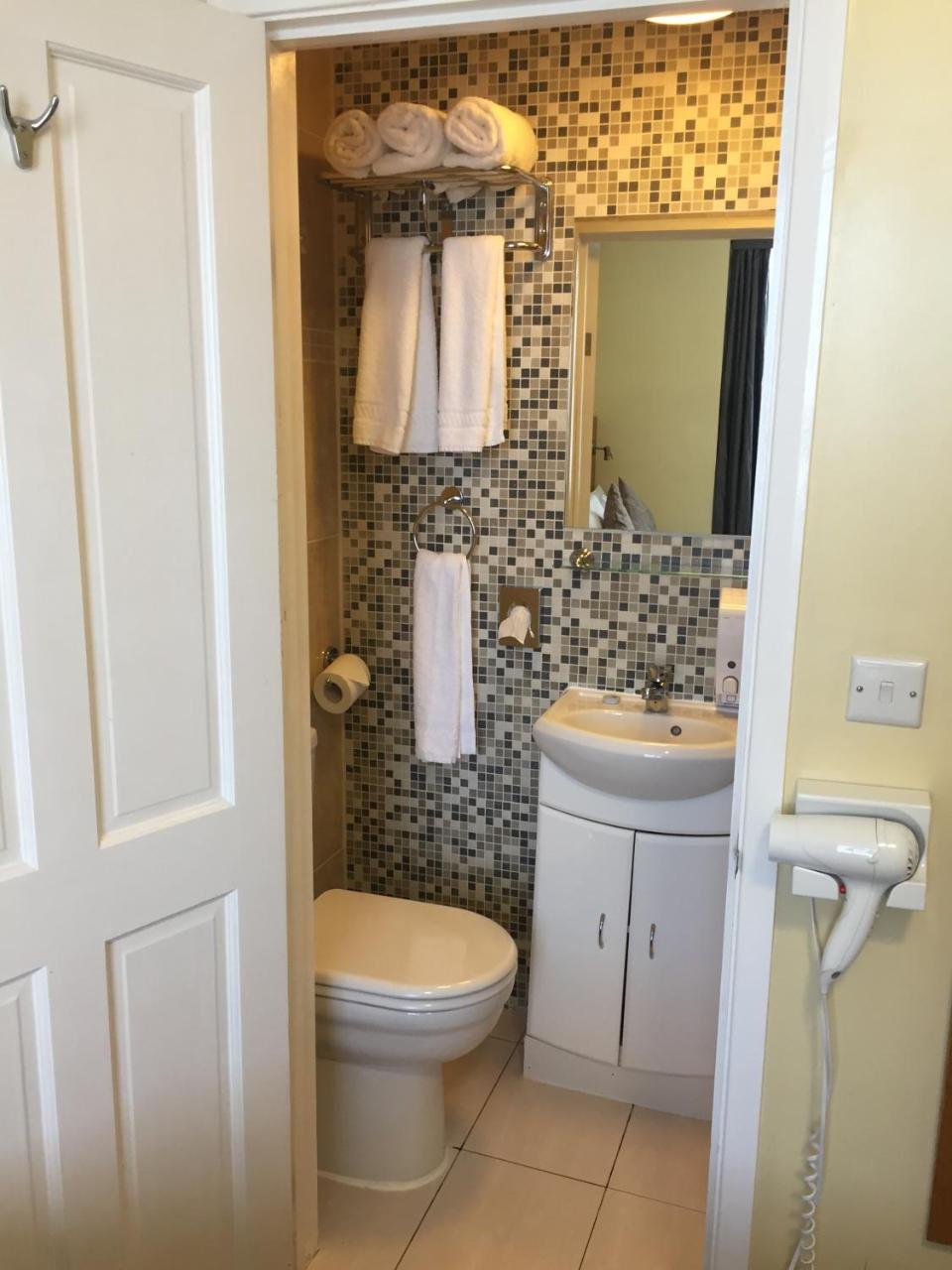 Photo of Single Room #3