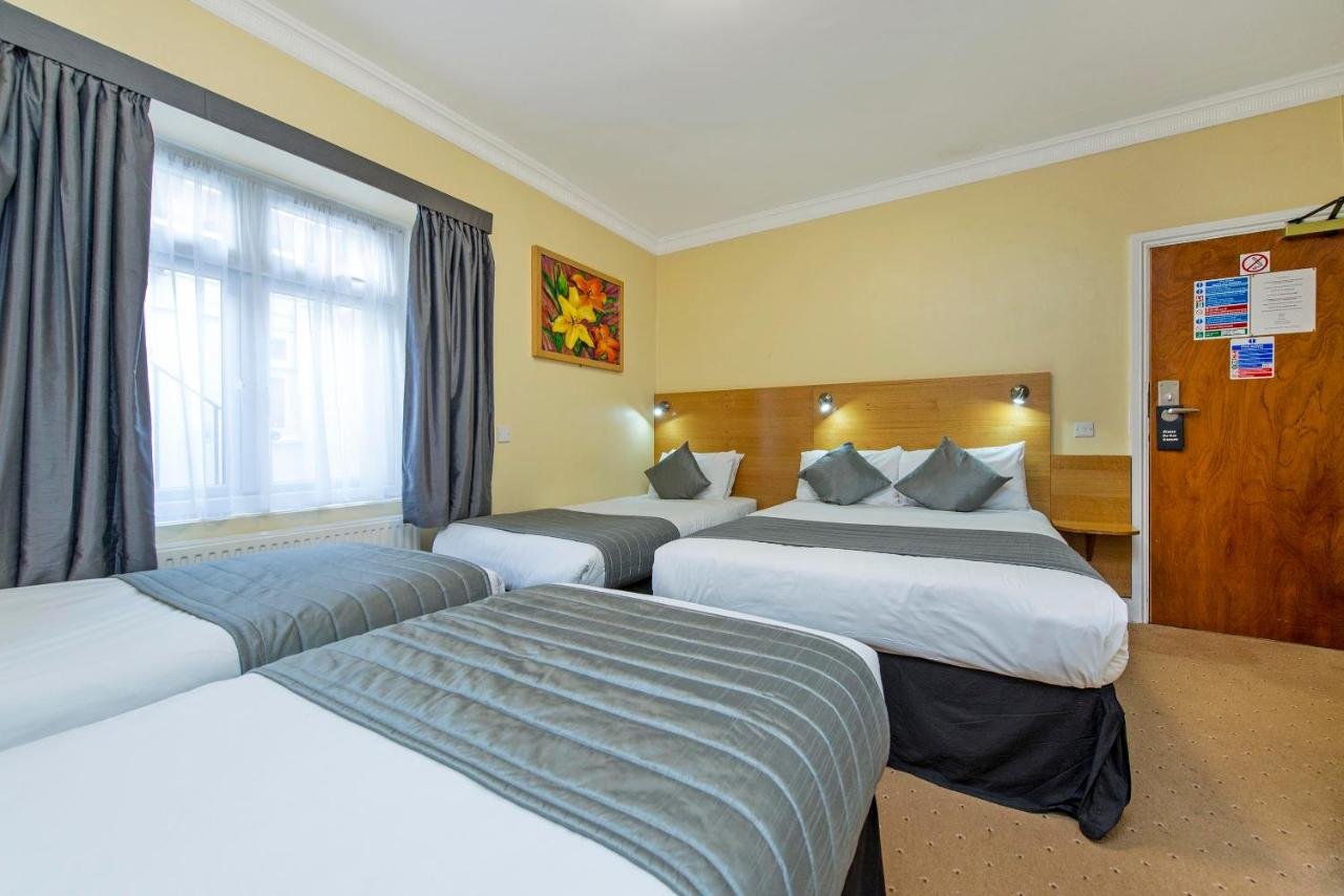 Photo of Quadruple Room #0