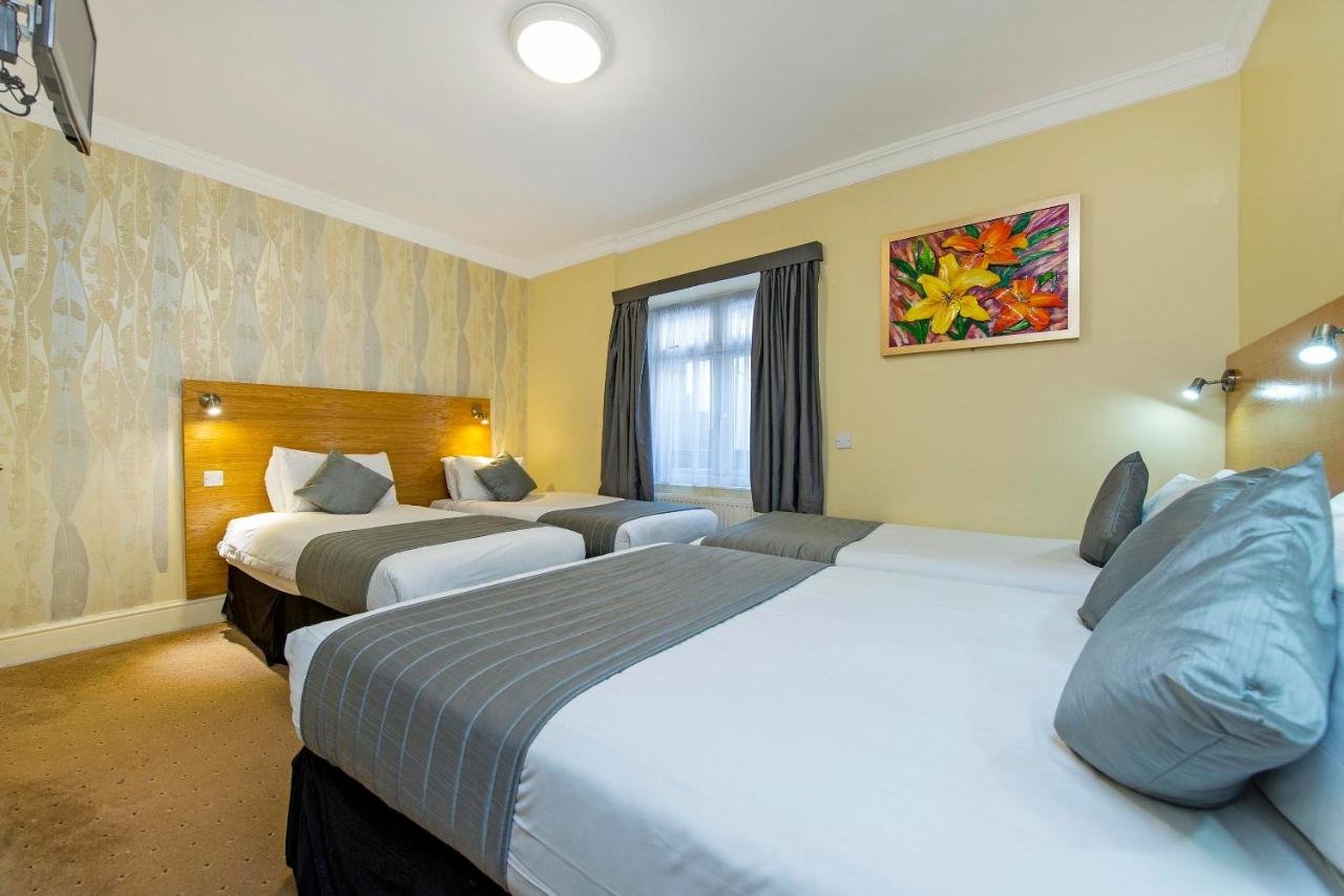 Photo of Quadruple Room #3