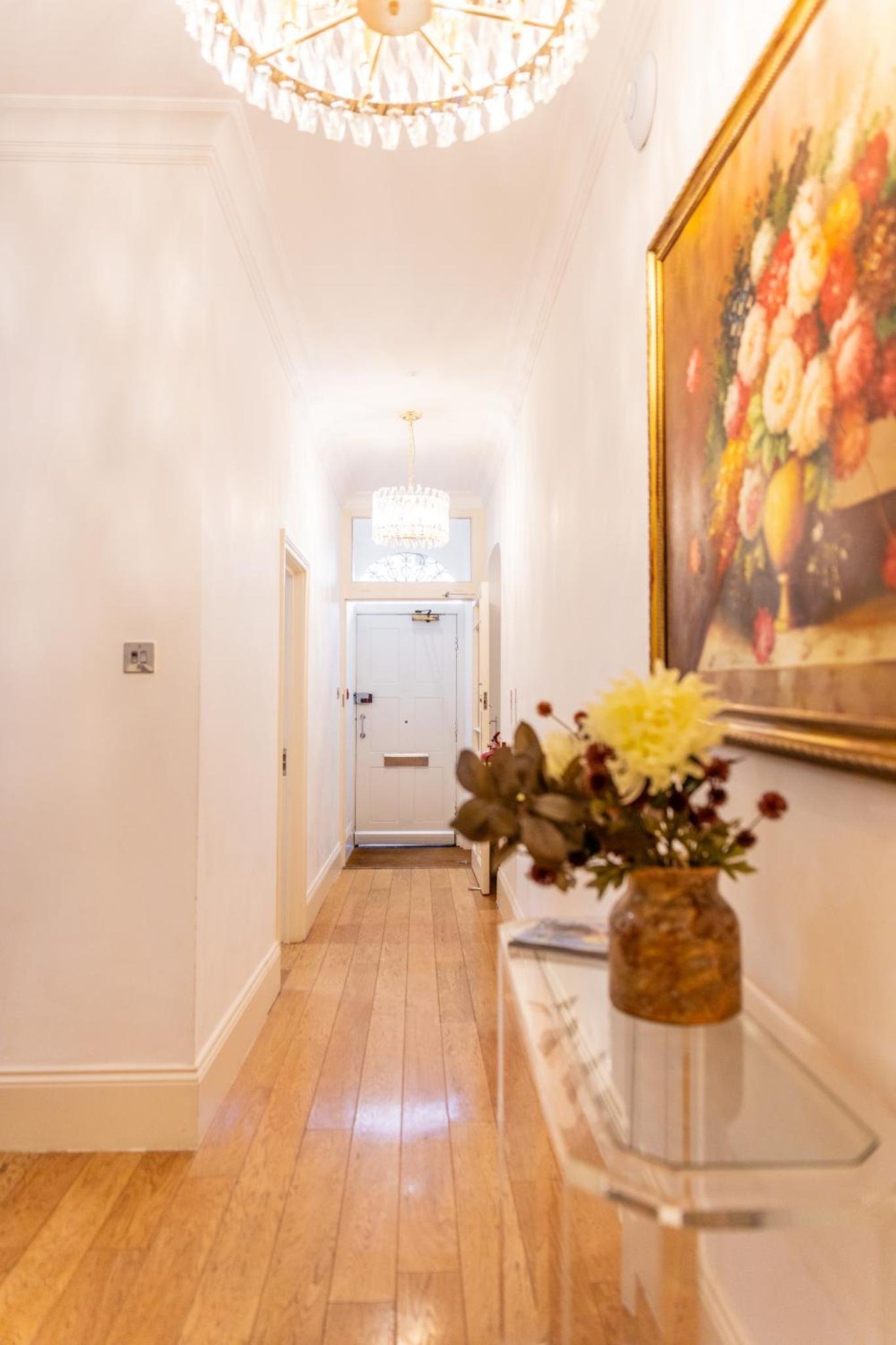 Mayfair Residences photo 4