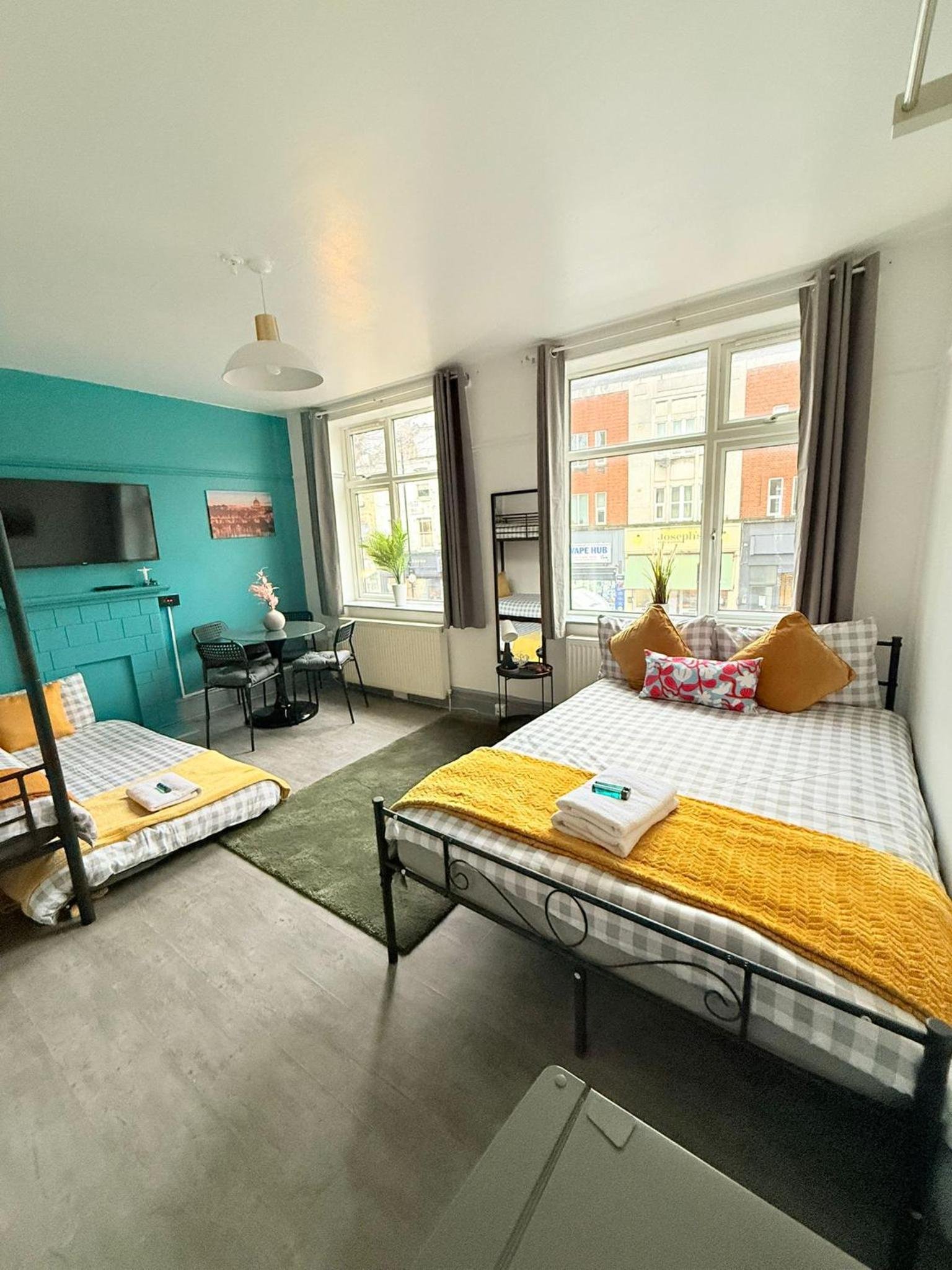 London Tower Bridge Guest Rooms-72 photo 1