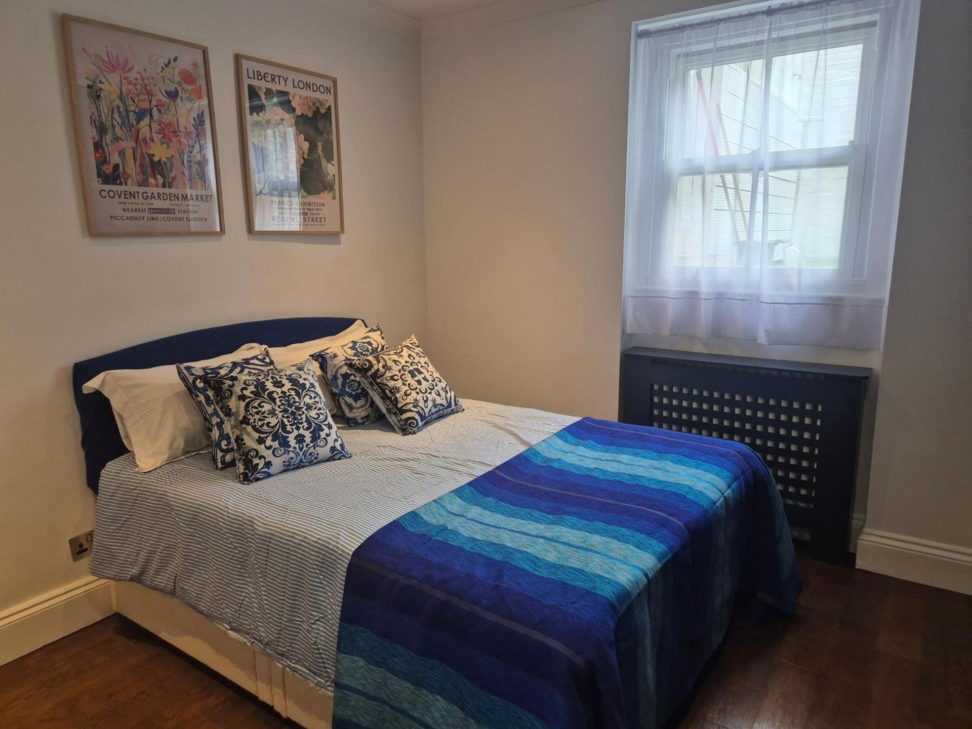 Bright 4 double bedroom victorian house photo 1