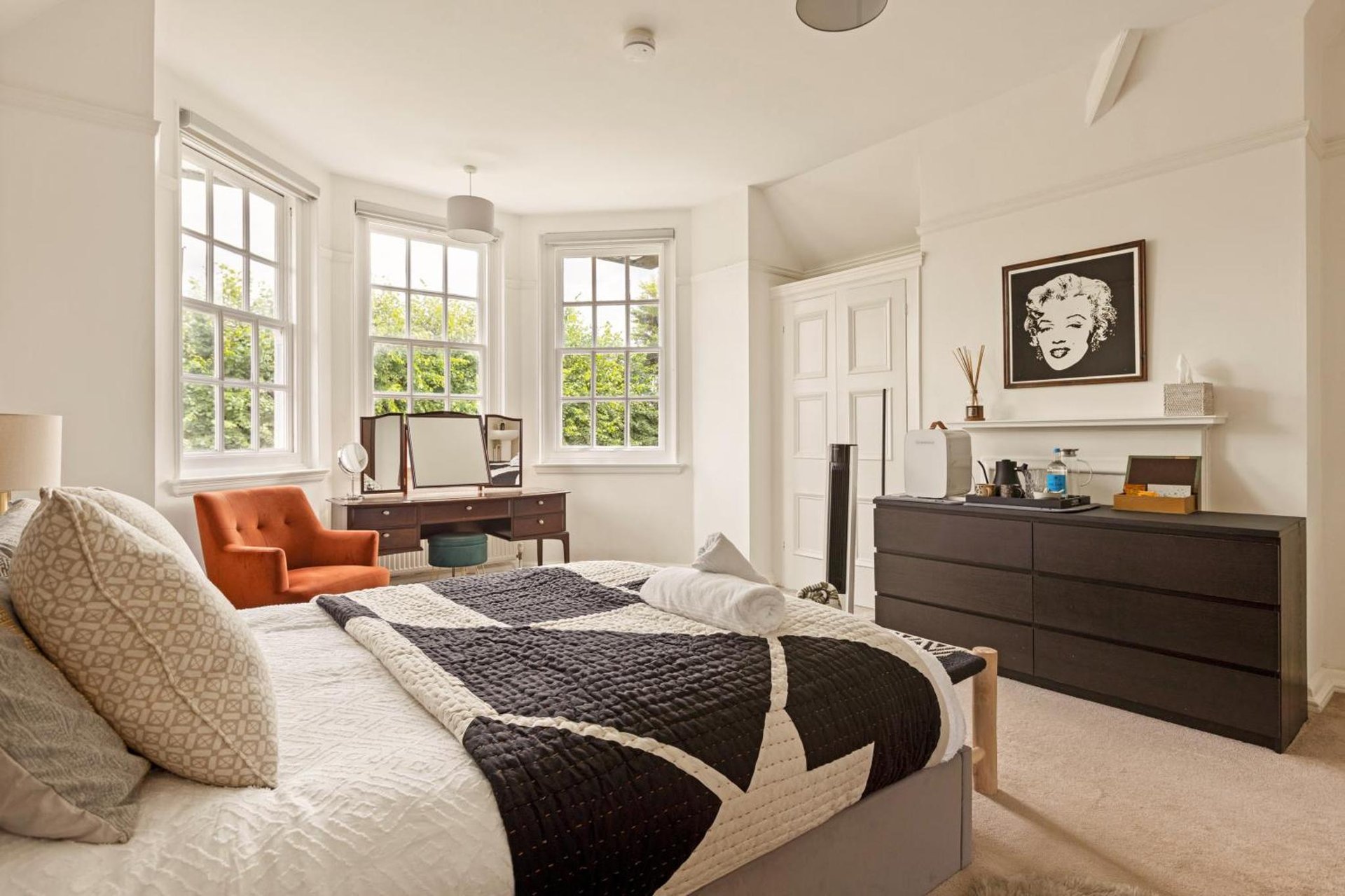 The Vicarage Tooting, SW17 photo 1