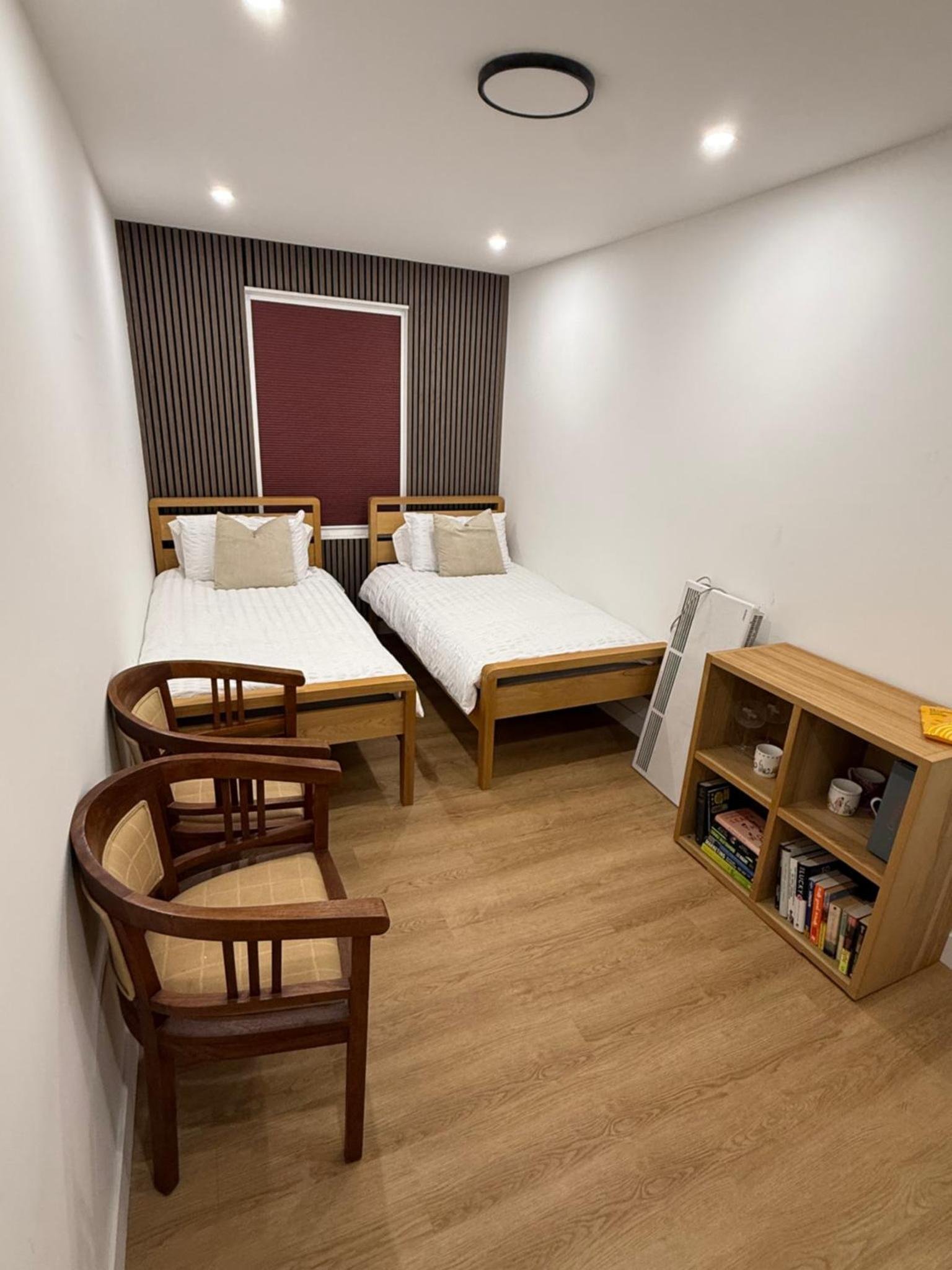 Modern East London Apartment with Private Studio & Guest Rooms-Near Bow, Victoria Park photo 2