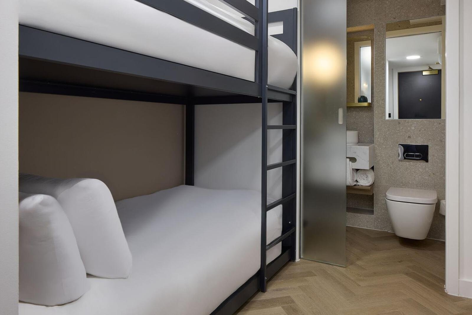 The Drey - Kensington, Earl's Court photo 2