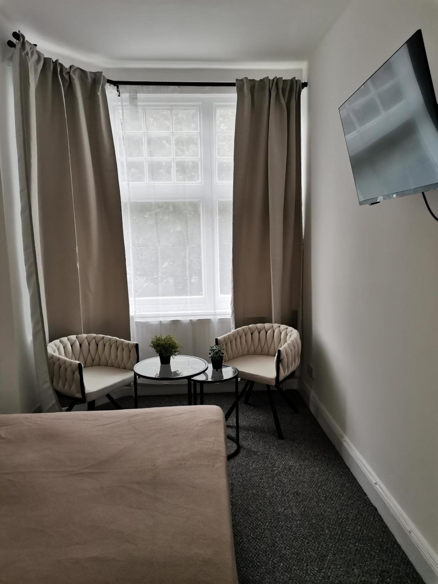 Chiswick Court Hotel photo 4