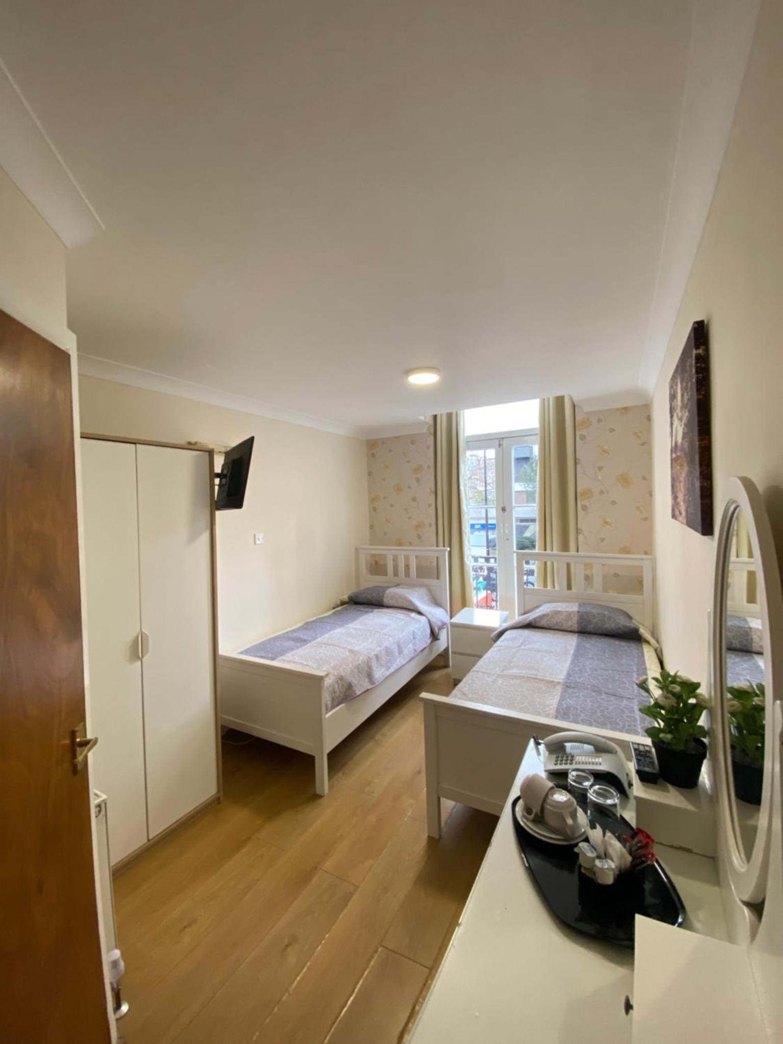 Haven Hotel photo 4