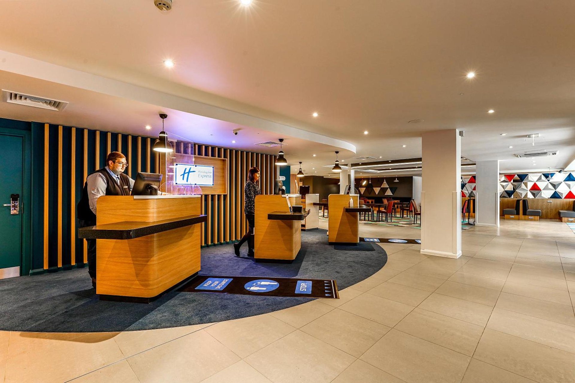 Holiday Inn Express London-Hammersmith by IHG photo 2