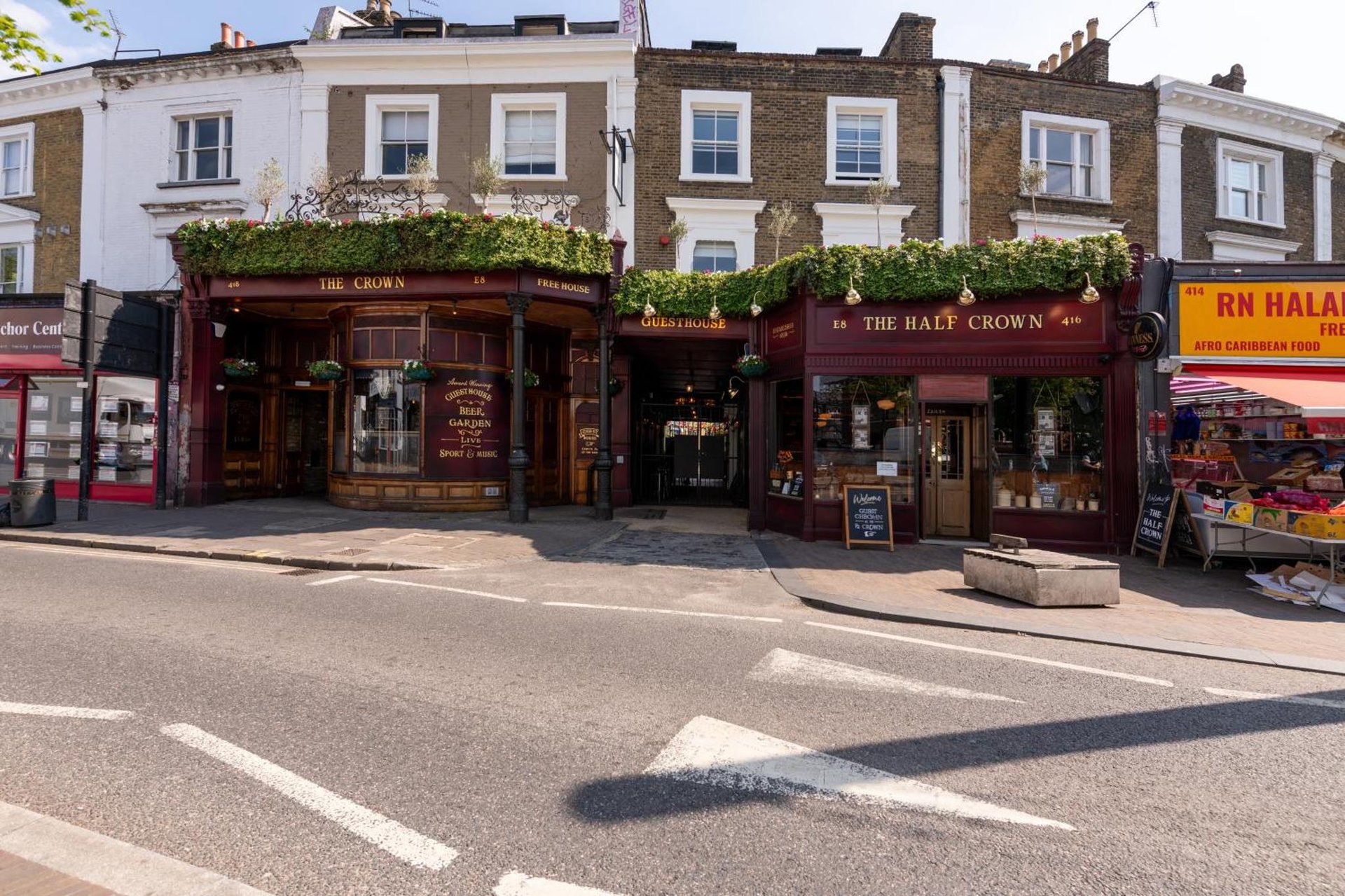 The Crown Pub & Guesthouse