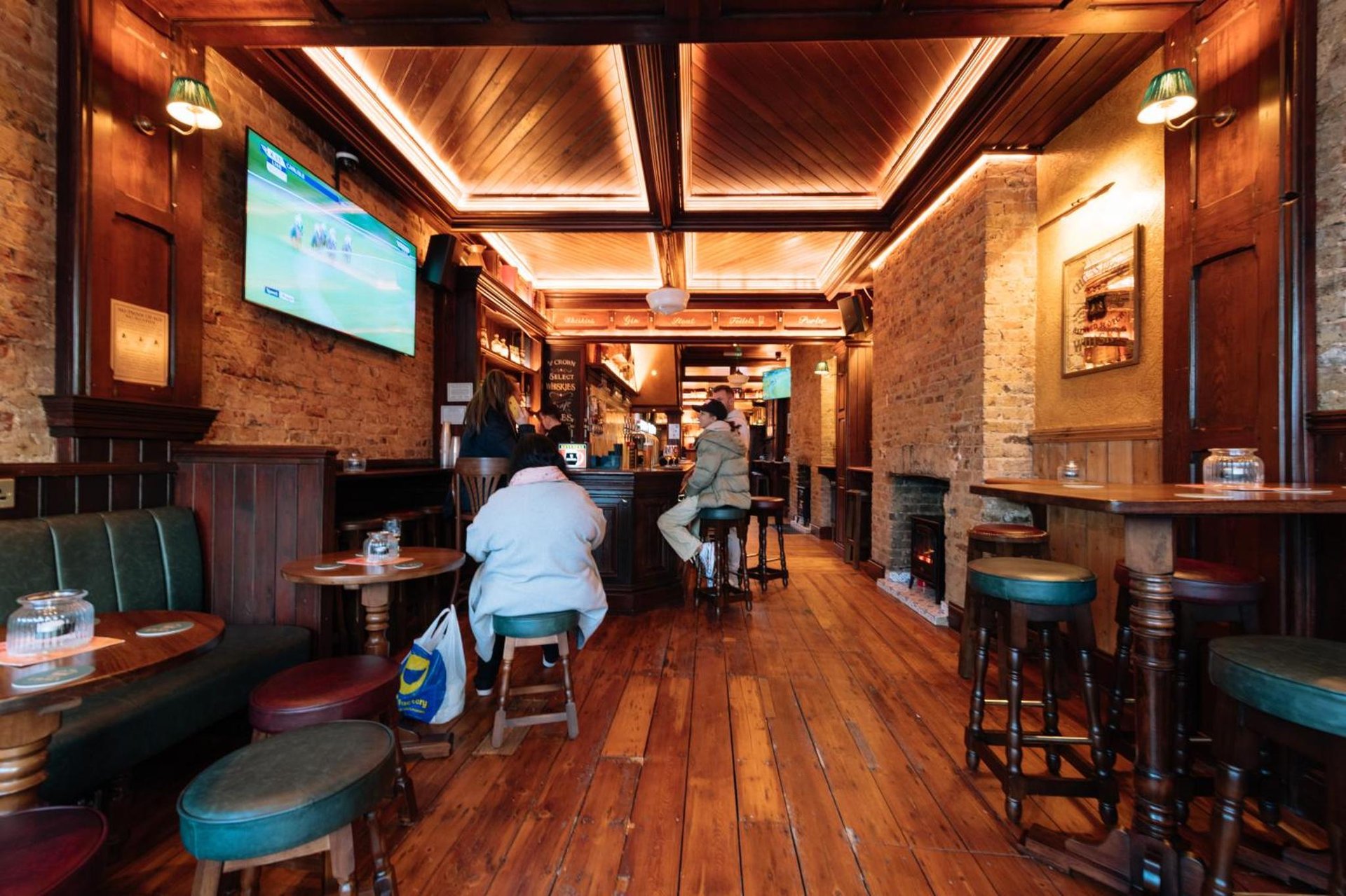 The Crown Pub & Guesthouse photo 4