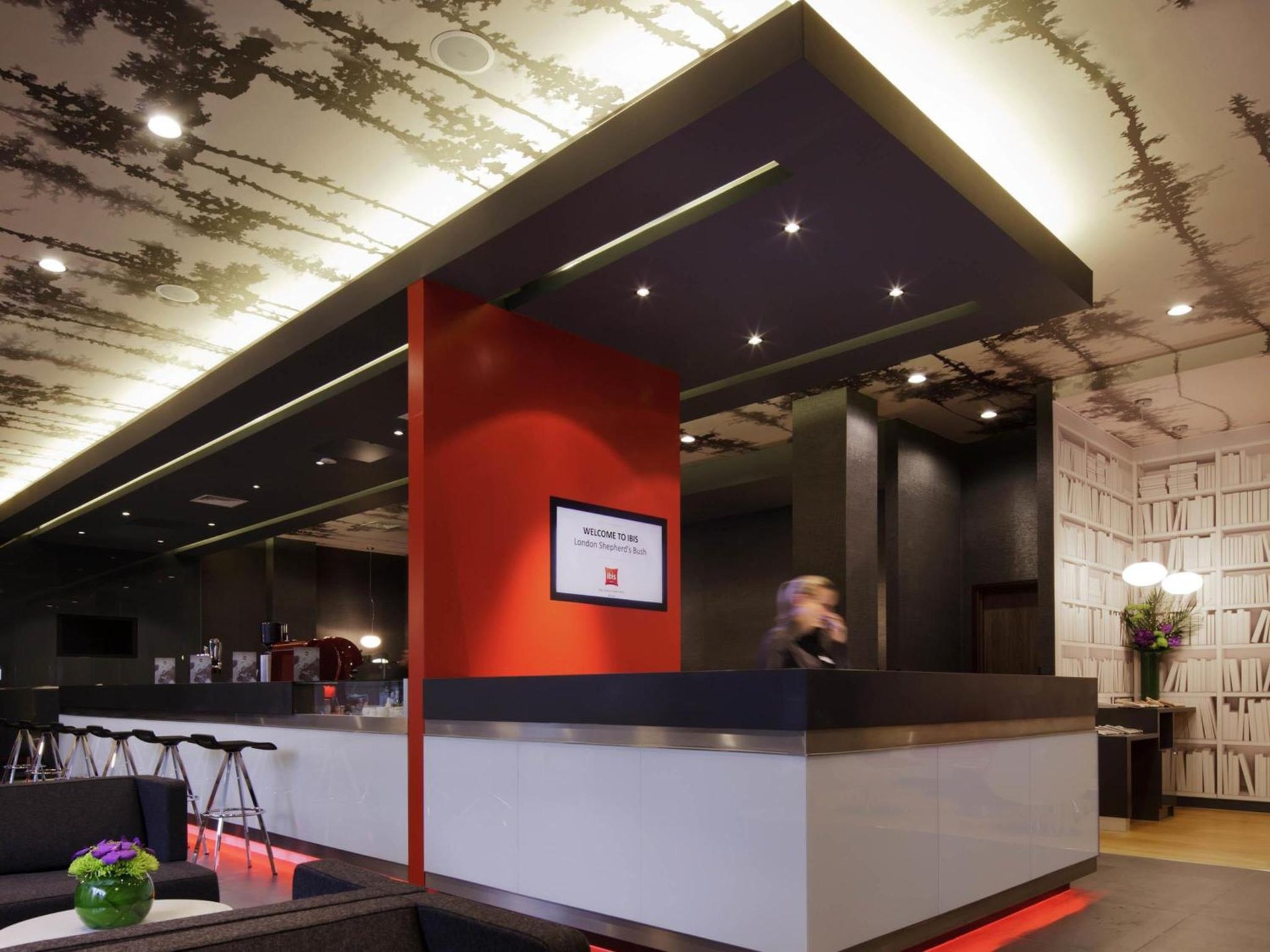 ibis London Shepherds Bush - Hammersmith photo 2