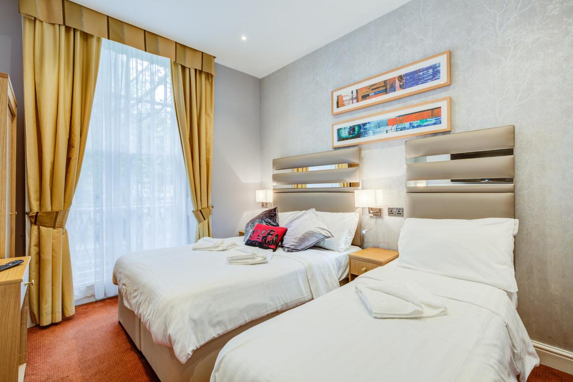 KingswayPark Hotel at Park Avenue photo 1