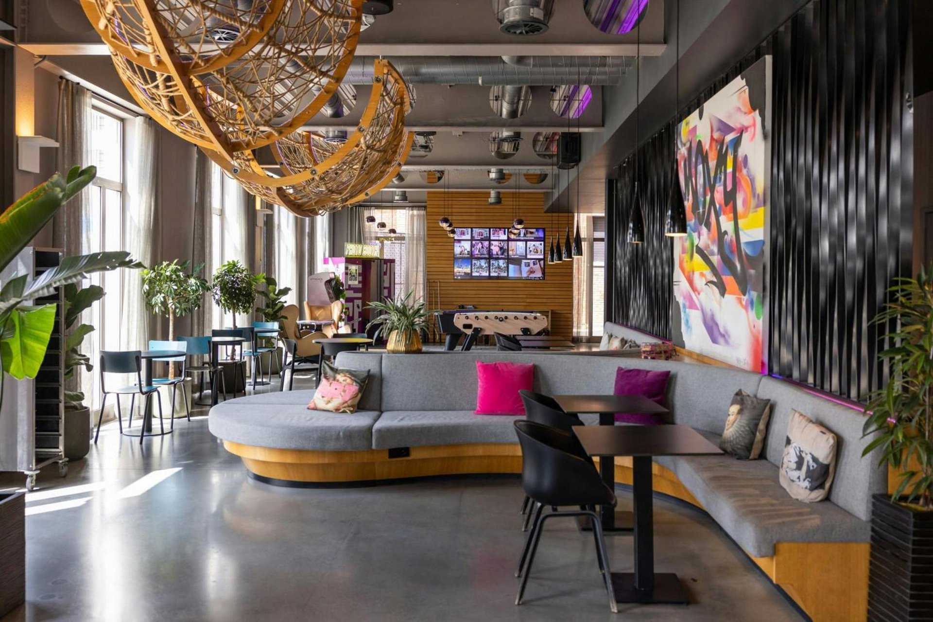 Moxy London Excel
