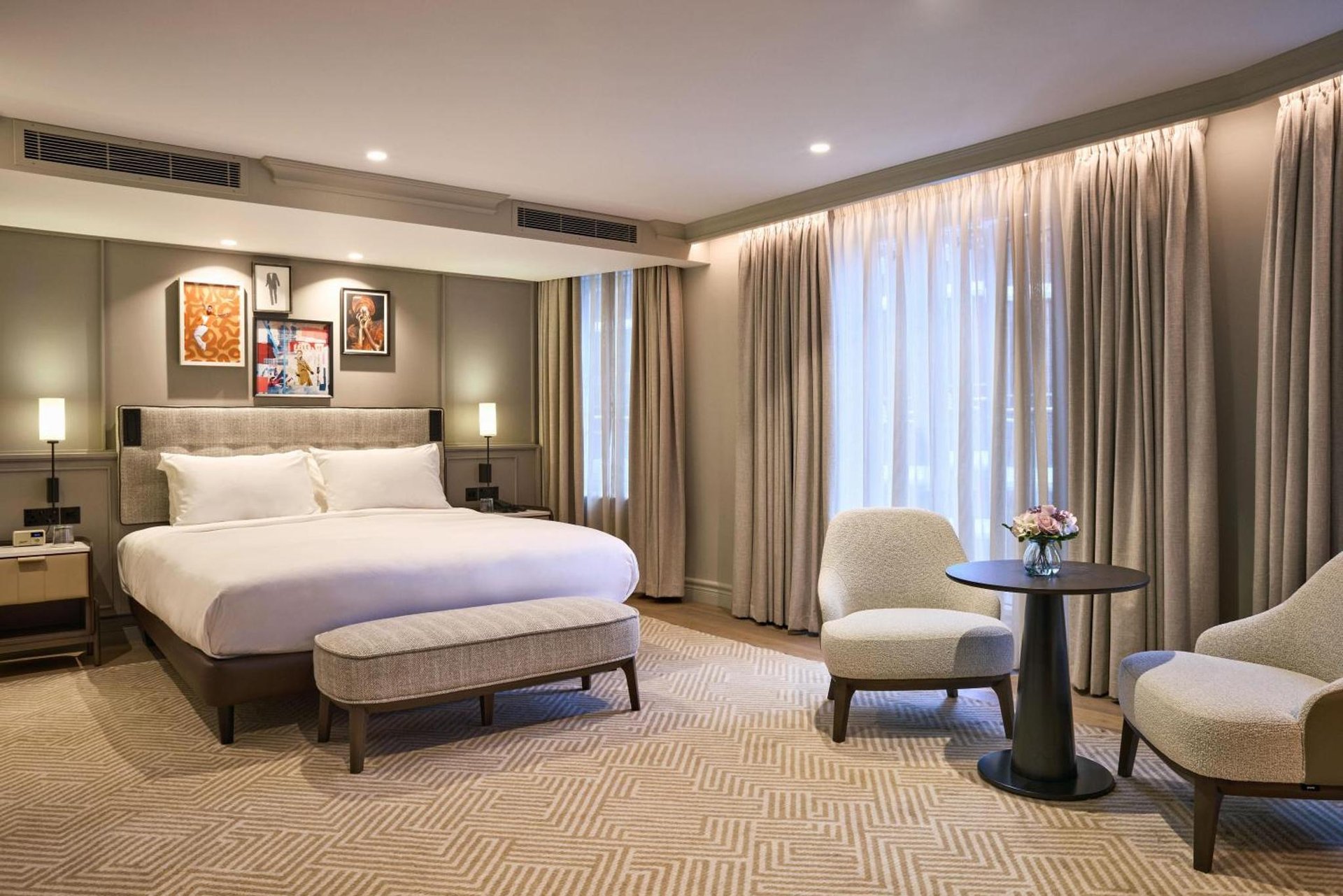 Radisson Blu Hotel, London Bond Street photo 4