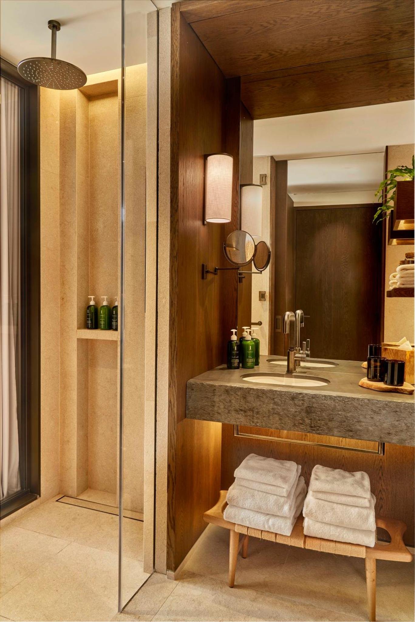 1 Hotel Mayfair photo 2