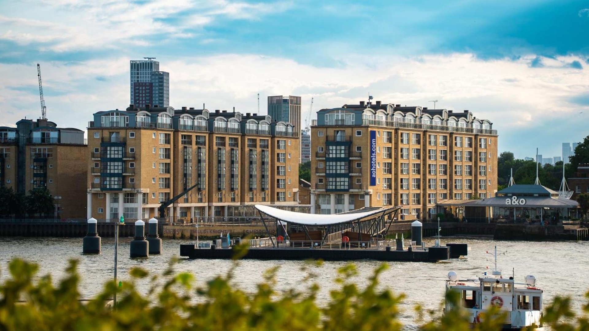 a&o London Docklands Riverside photo 1