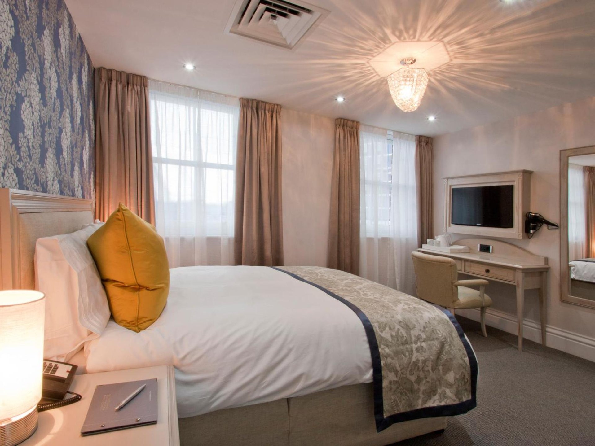 W12 Rooms photo 1