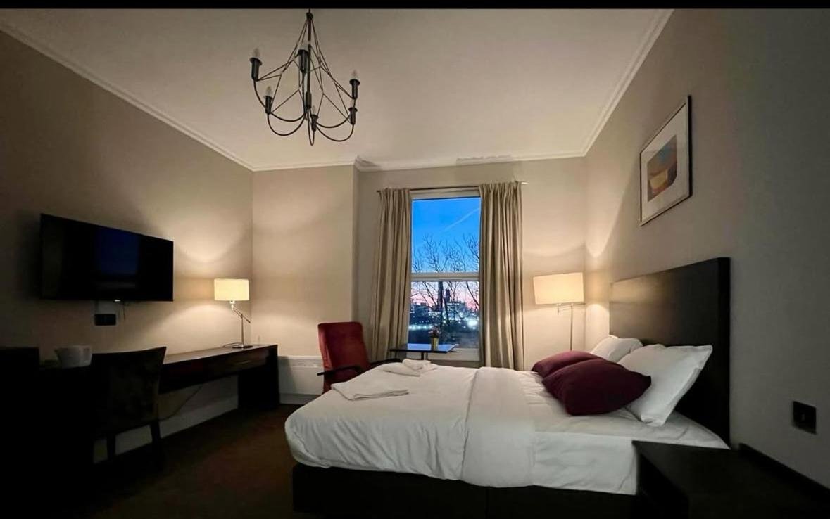 Green Ariana Hotel - near Wembley and central London photo 1