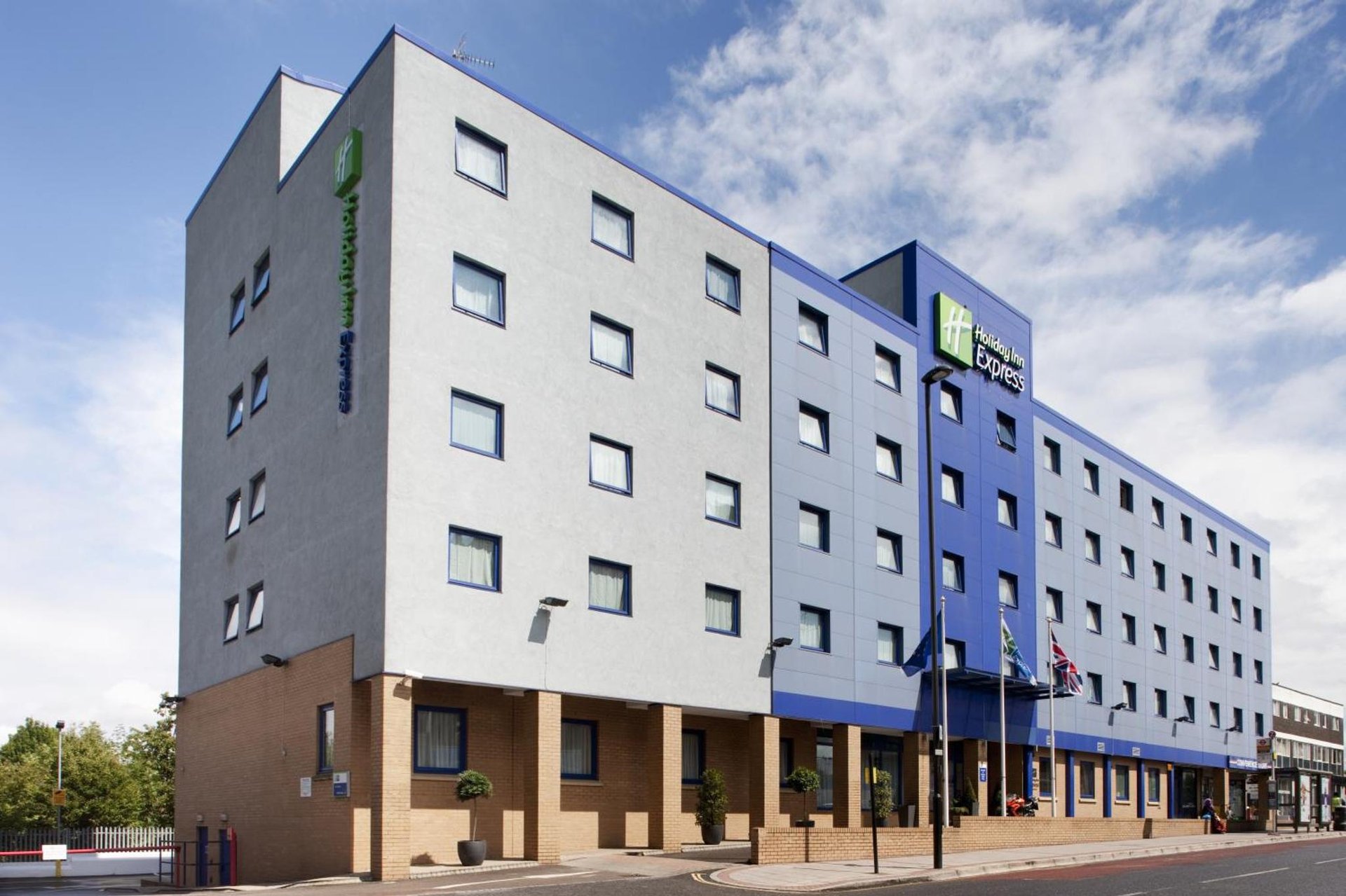 Holiday Inn Express Park Royal by IHG photo 2