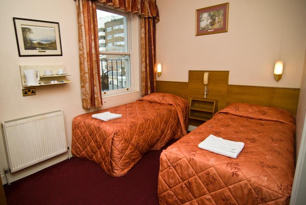 Alexandra Hotel photo 1