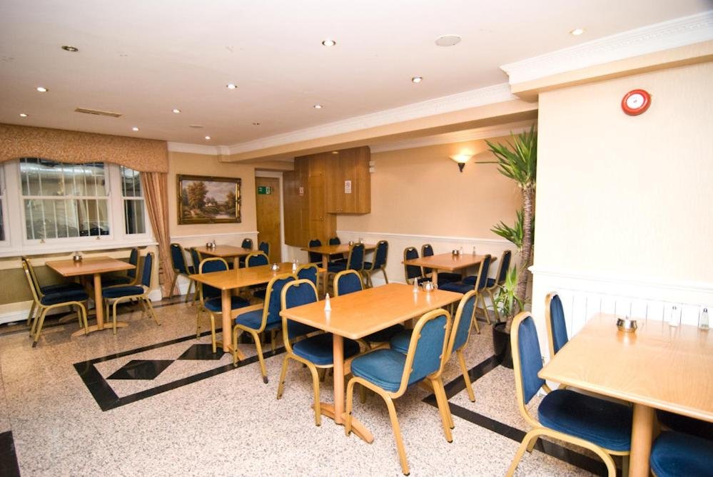 Alexandra Hotel photo 3