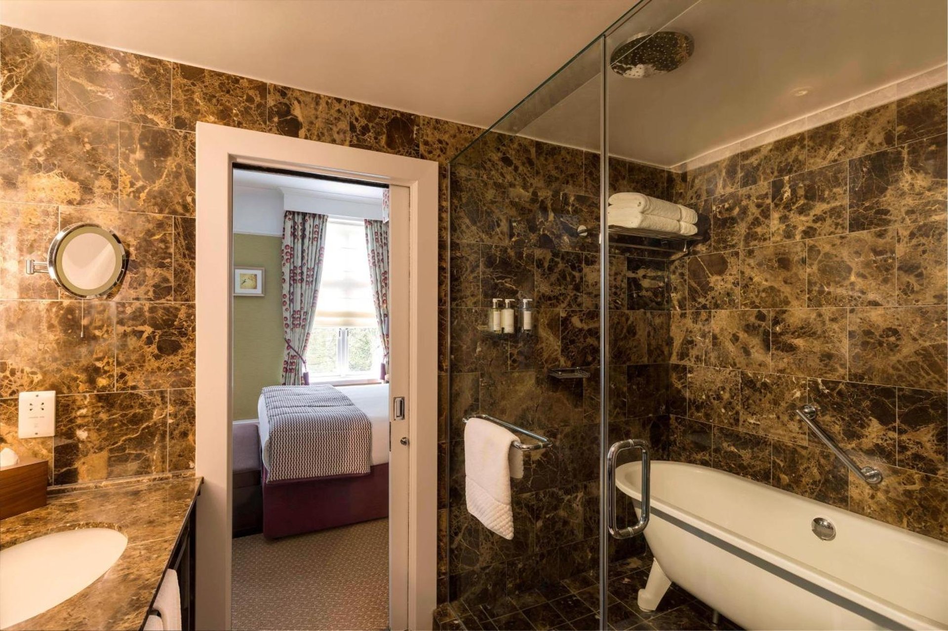 St. Ermin's Hotel, Autograph Collection photo 2