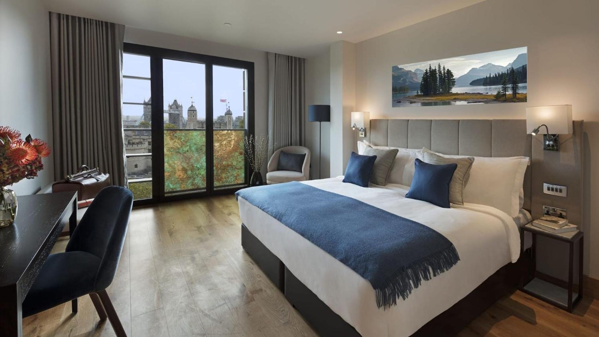 Tower Suites by Blue Orchid photo 1