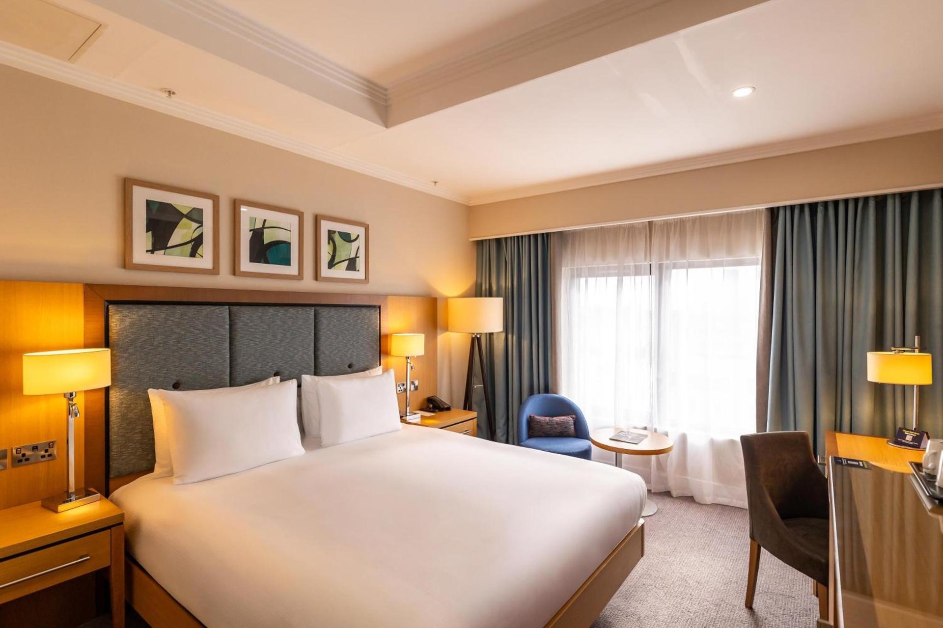 DoubleTree by Hilton London Victoria photo 4