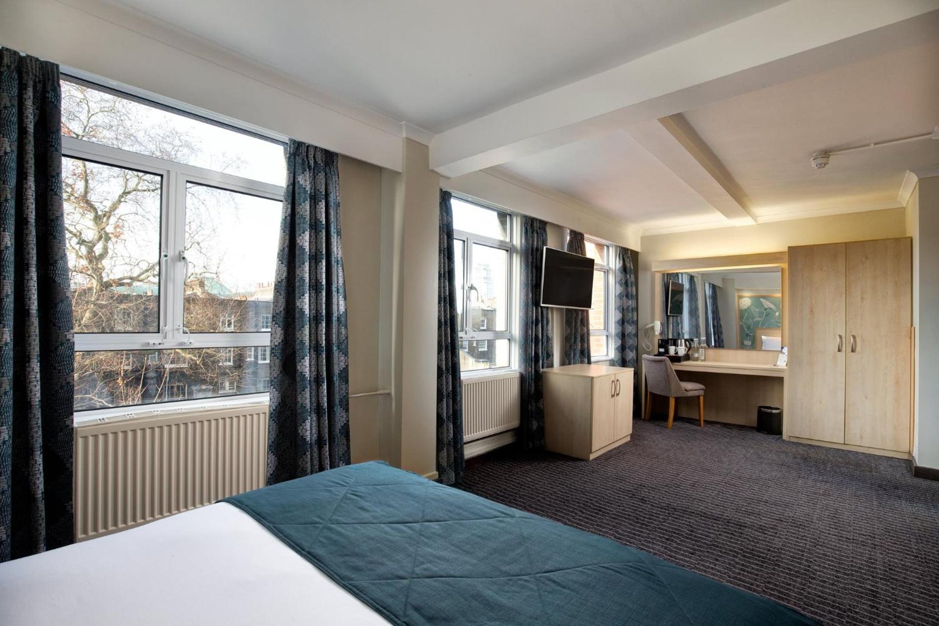Bedford Hotel photo 1