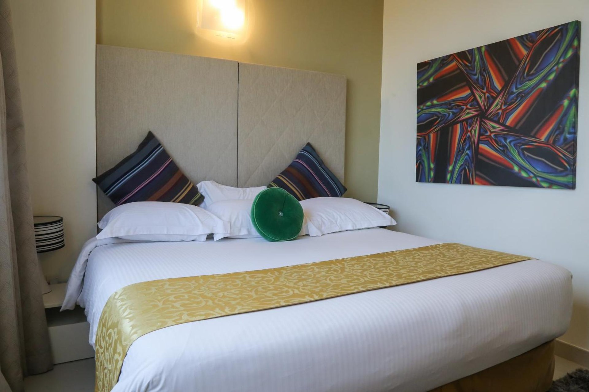 Executive Two-Bedroom Suite pool and sea view