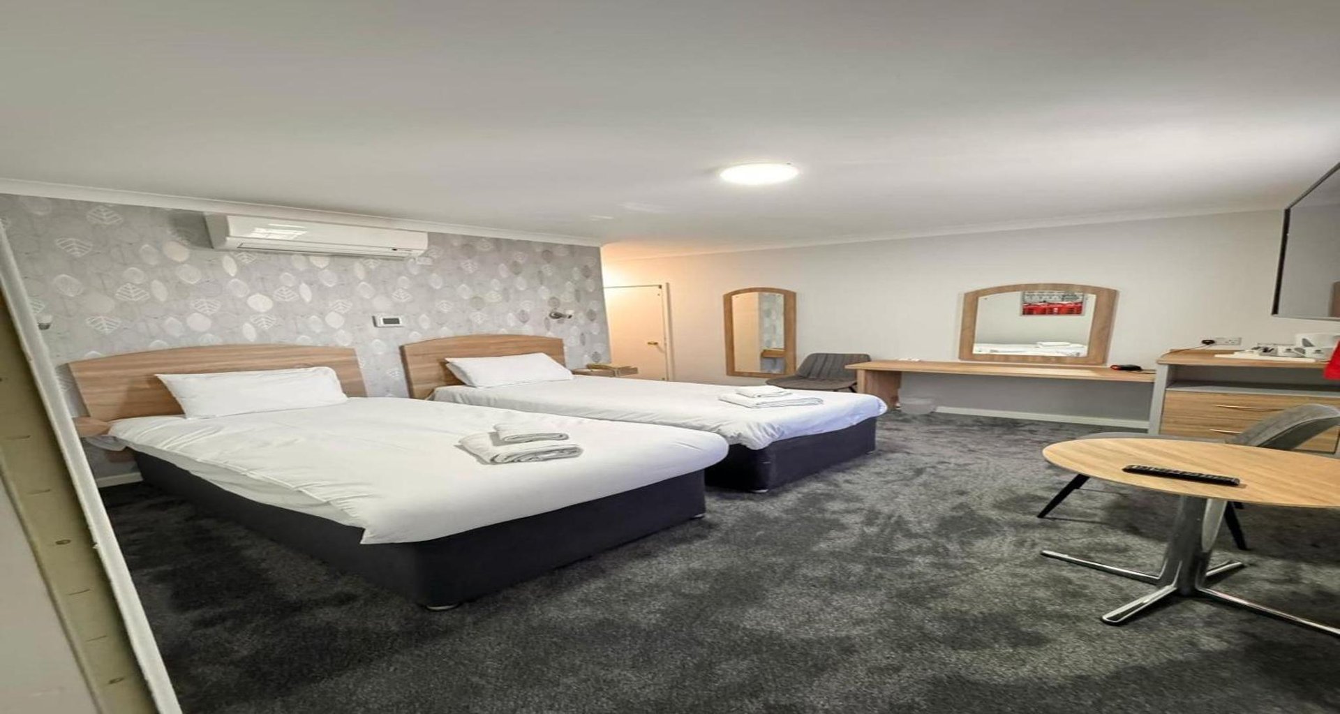 Ashley Court Hotel Rooms