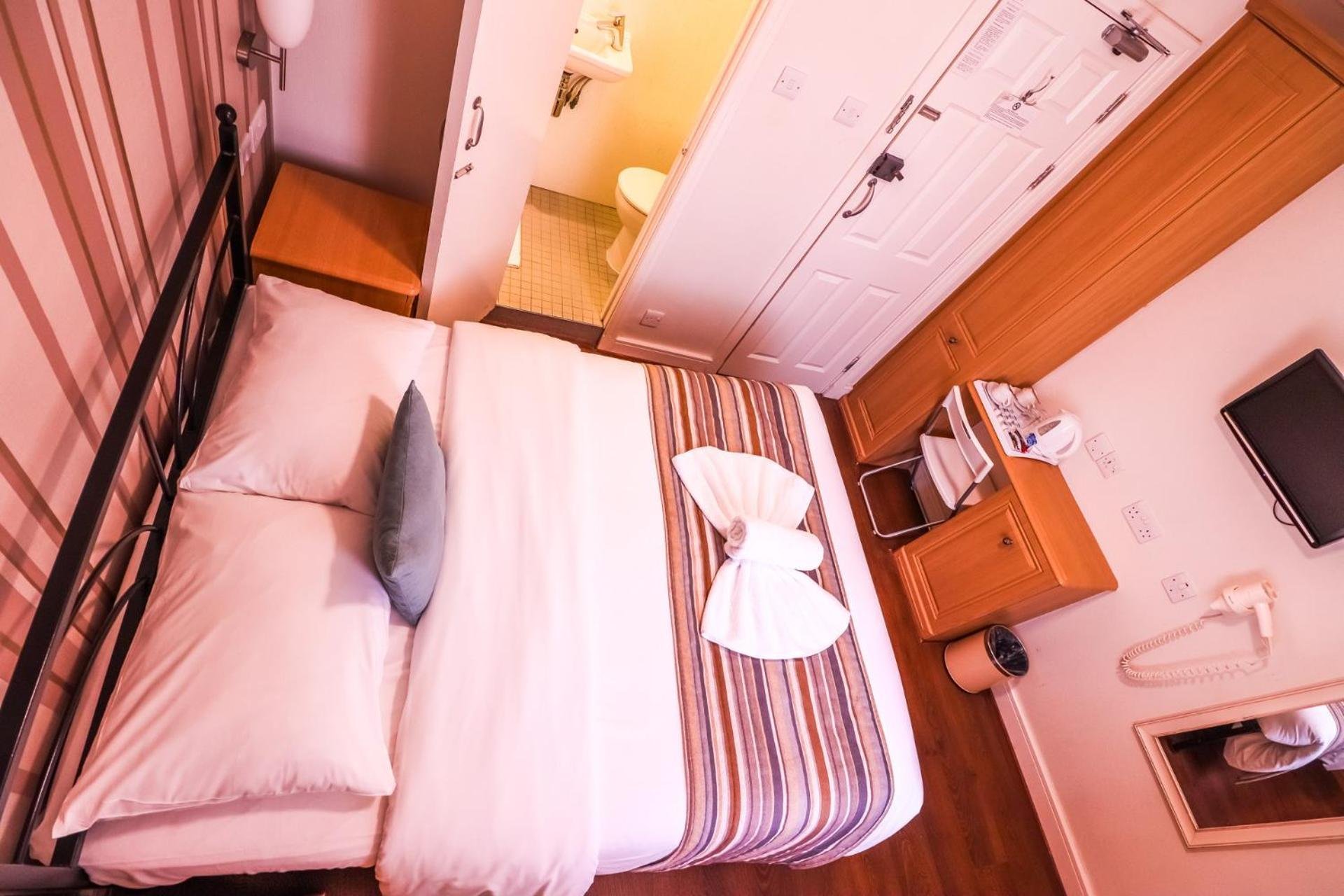 Fairway Hotel photo 4