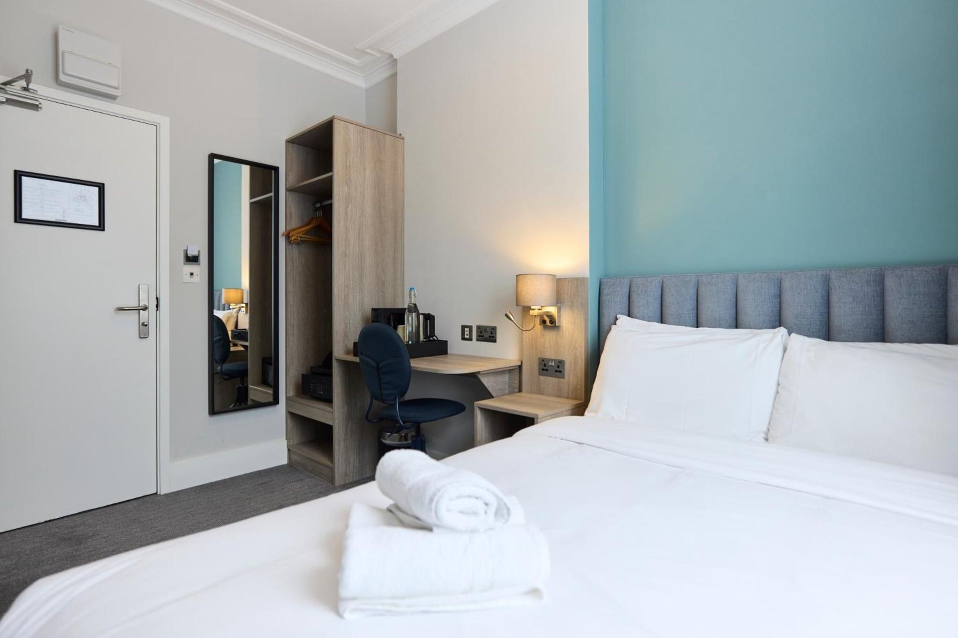 Prince William Hotel photo 1