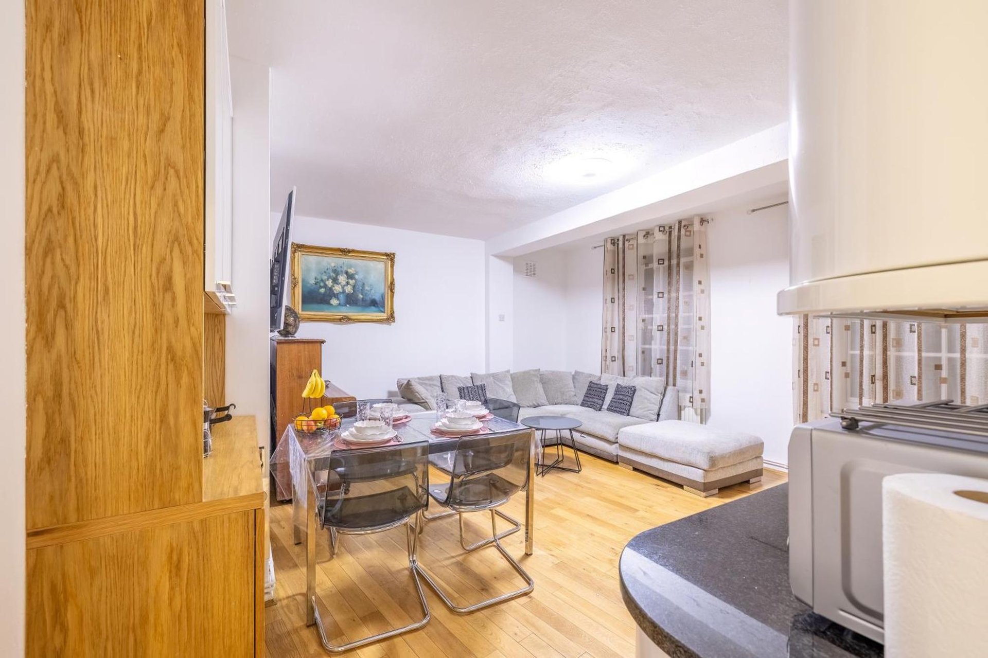 Quiet location in central London, close to Paddington, Regent Park, Lord's Cricket, late check-in photo 3