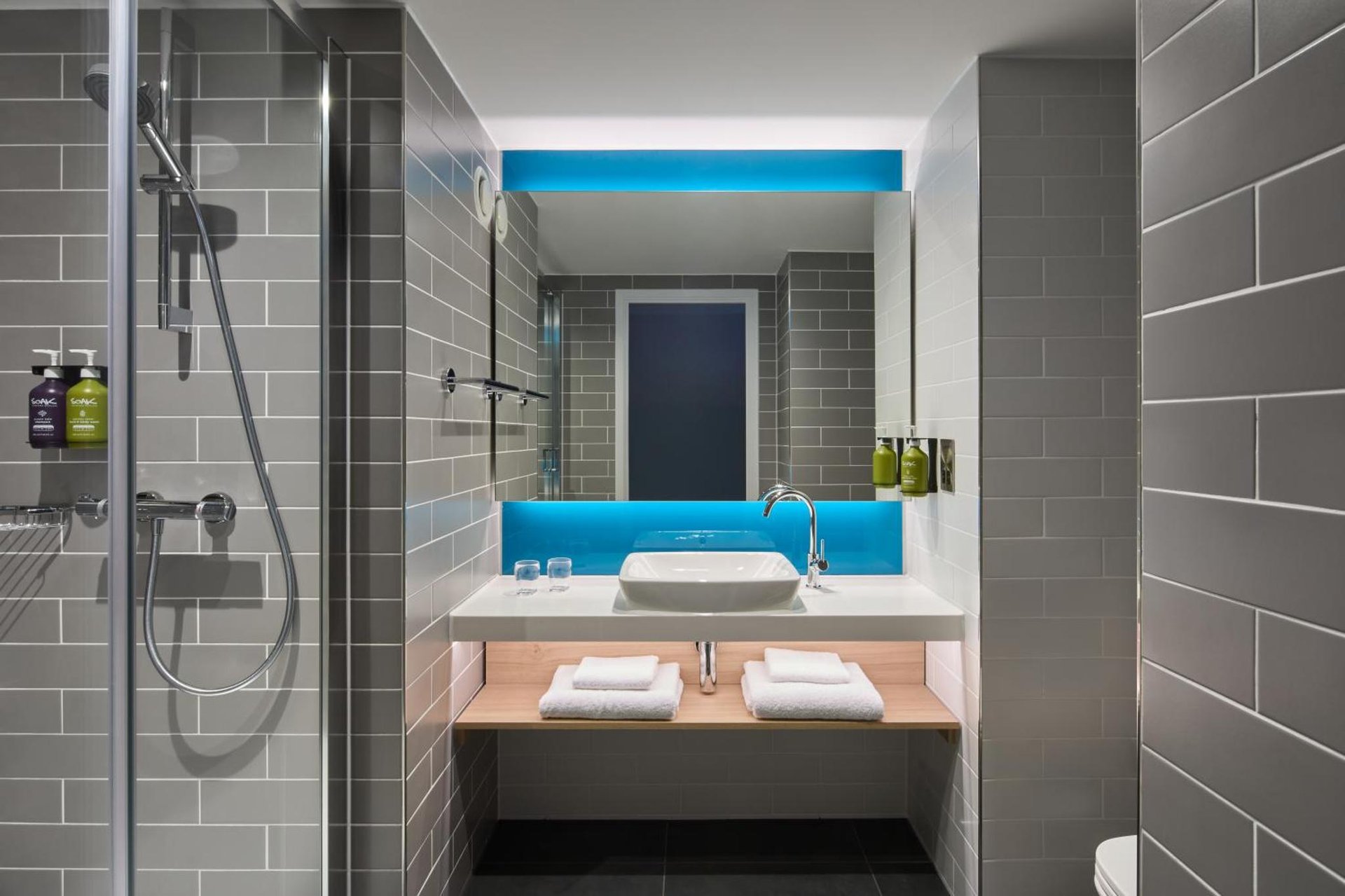 Holiday Inn Express London Limehouse by IHG photo 2