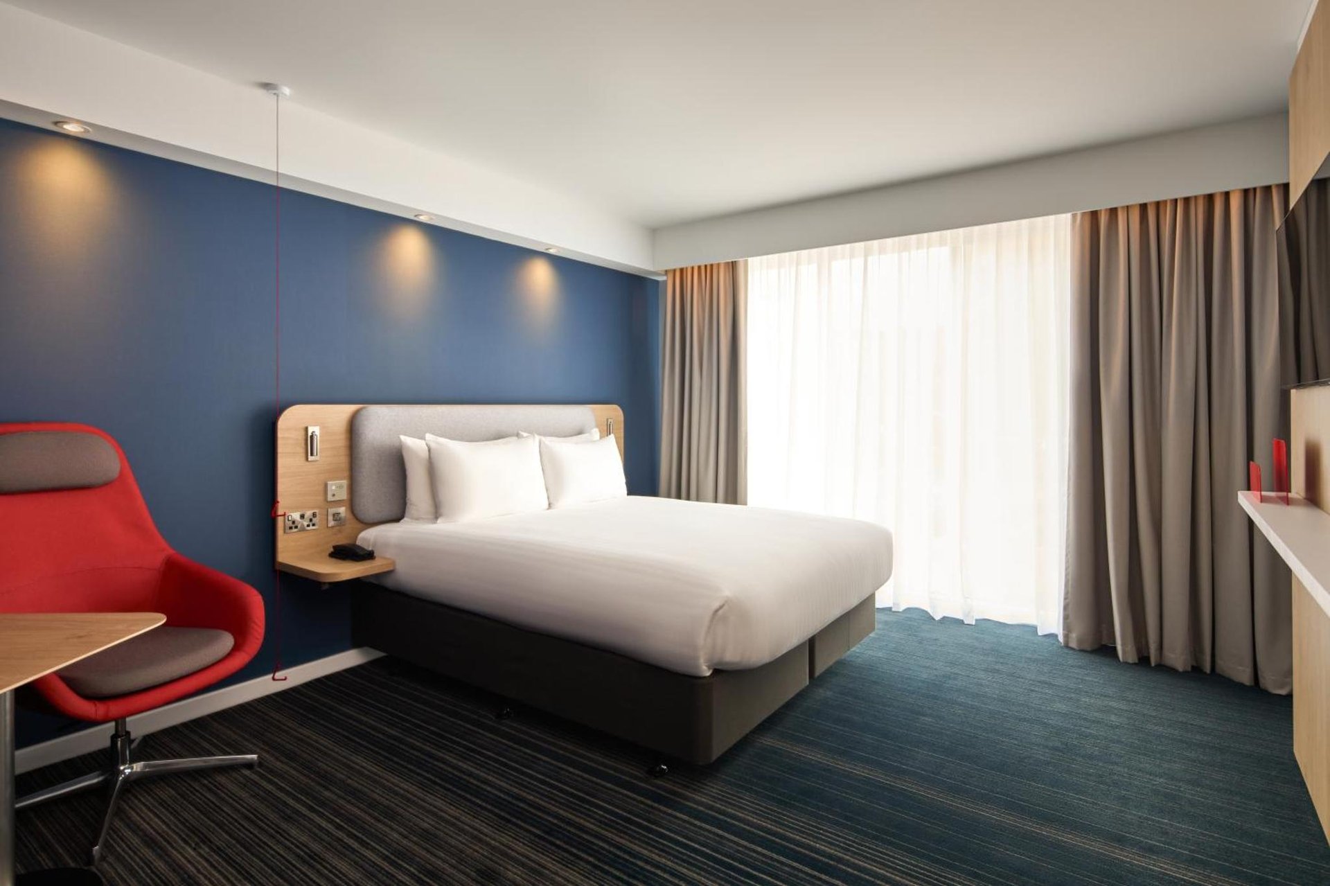 Holiday Inn Express London Limehouse by IHG photo 1