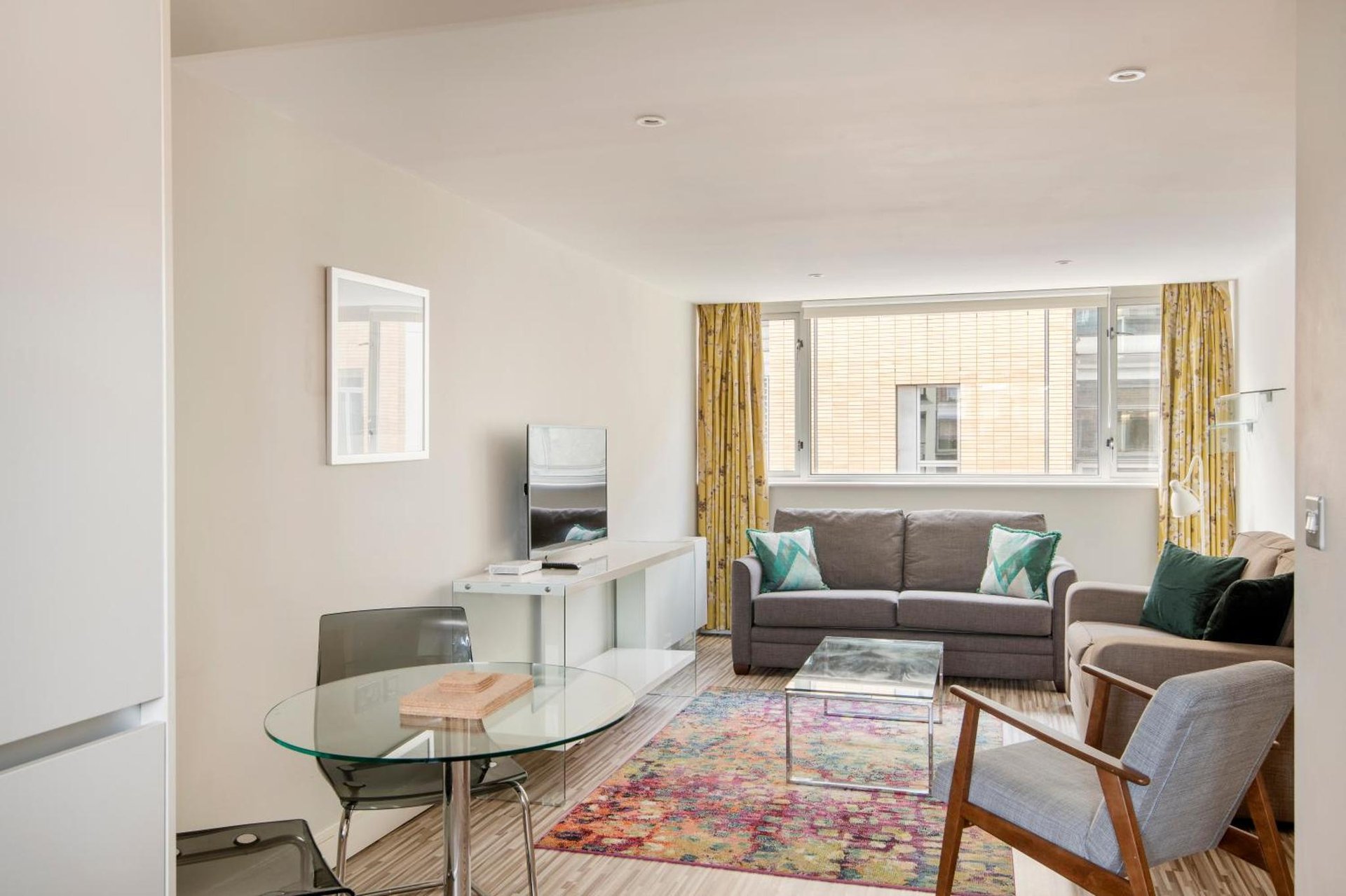 SACO Holborn – Lamb’s Conduit St photo 4