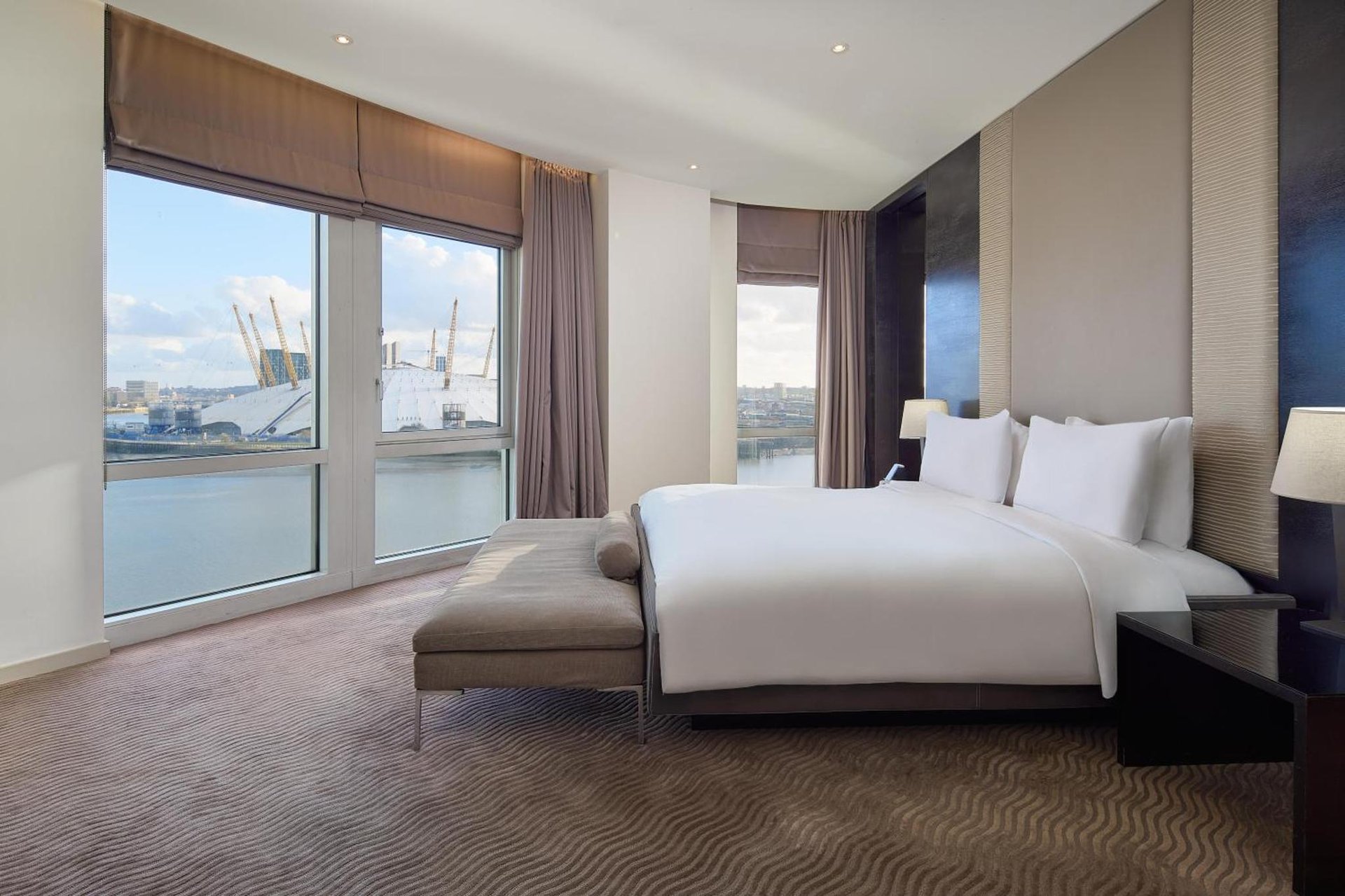 Radisson Blu Hotel, London Canary Wharf East photo 1