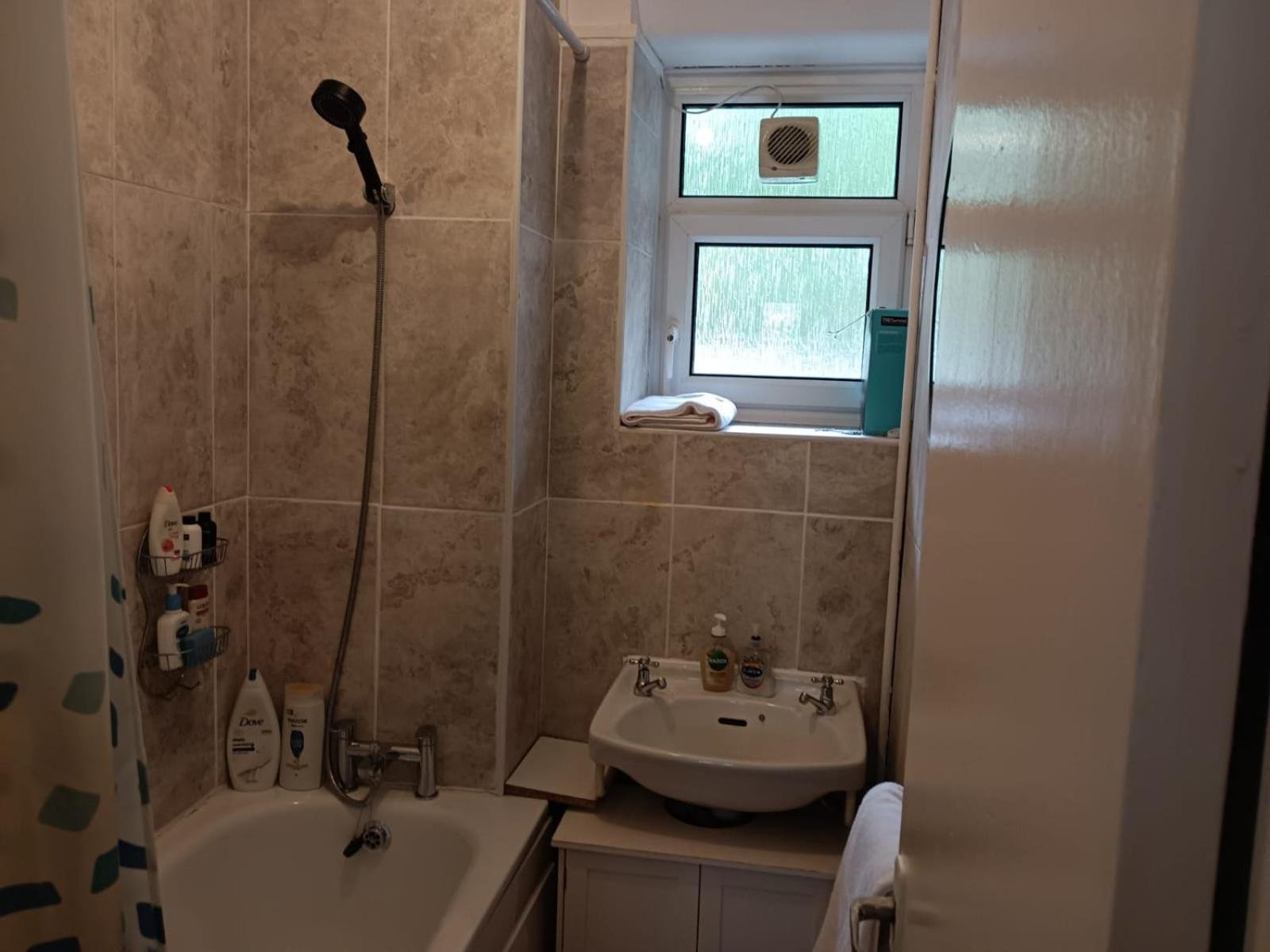 The London Apartment photo 2
