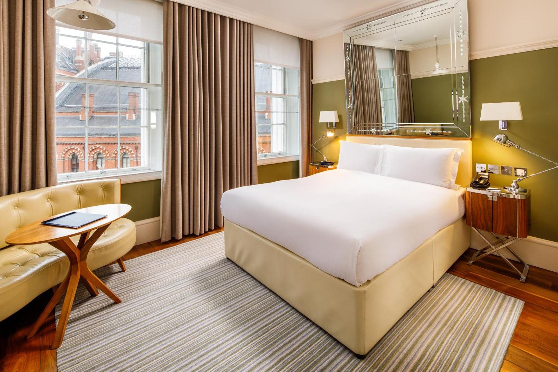 Kaya Great Northern Hotel, London photo 1