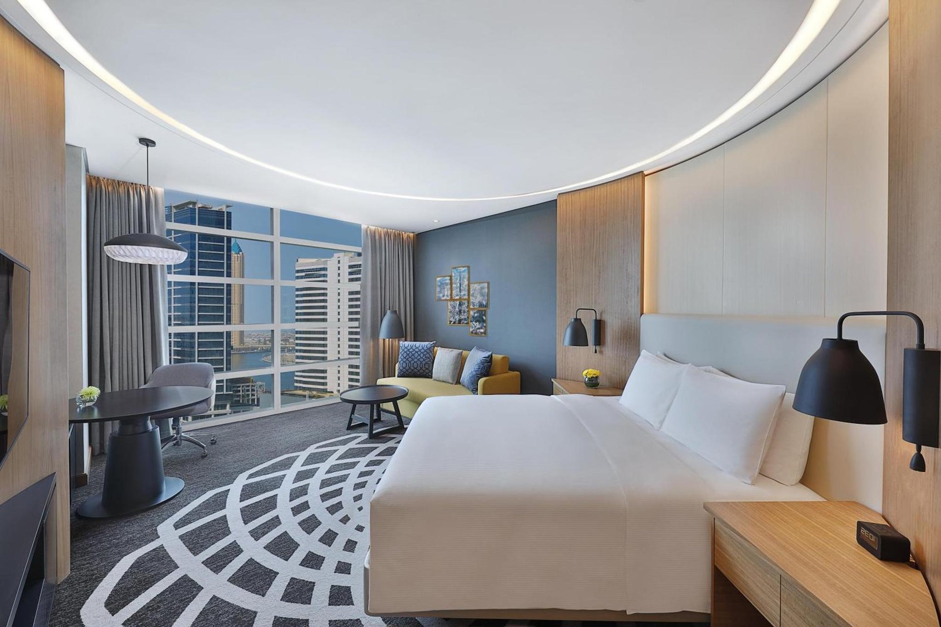 DoubleTree by Hilton Dubai - Business Bay photo 1
