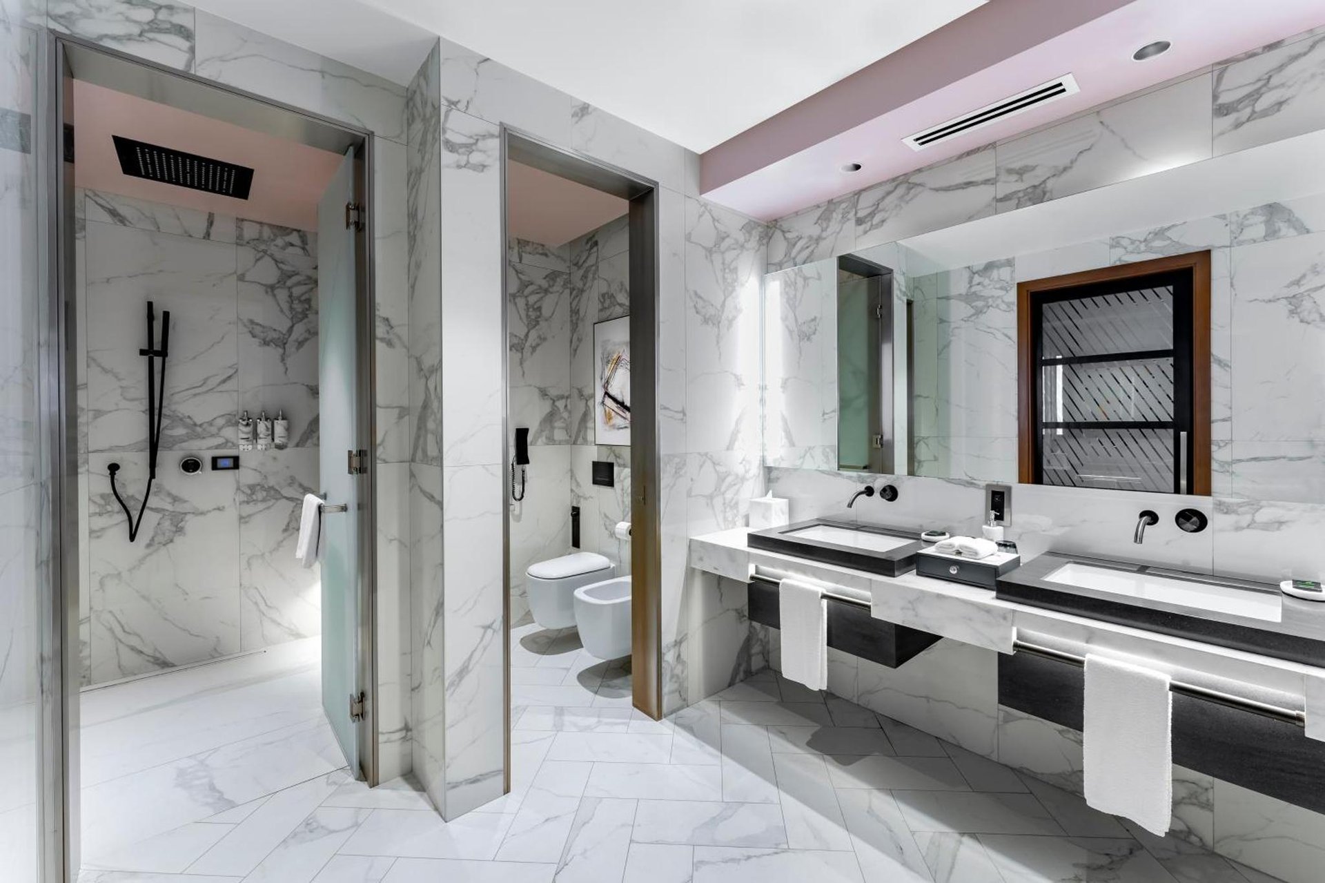 Hyatt Centric Jumeirah Dubai photo 2