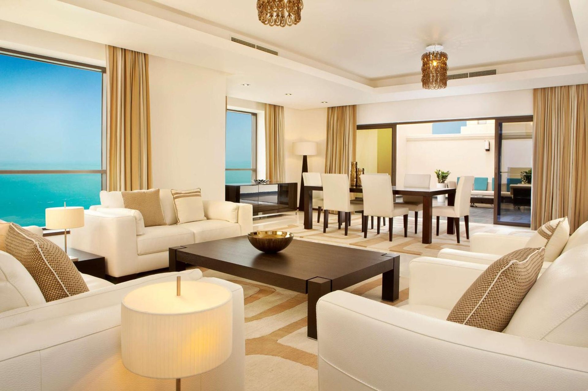 Hilton Dubai The Walk photo 4