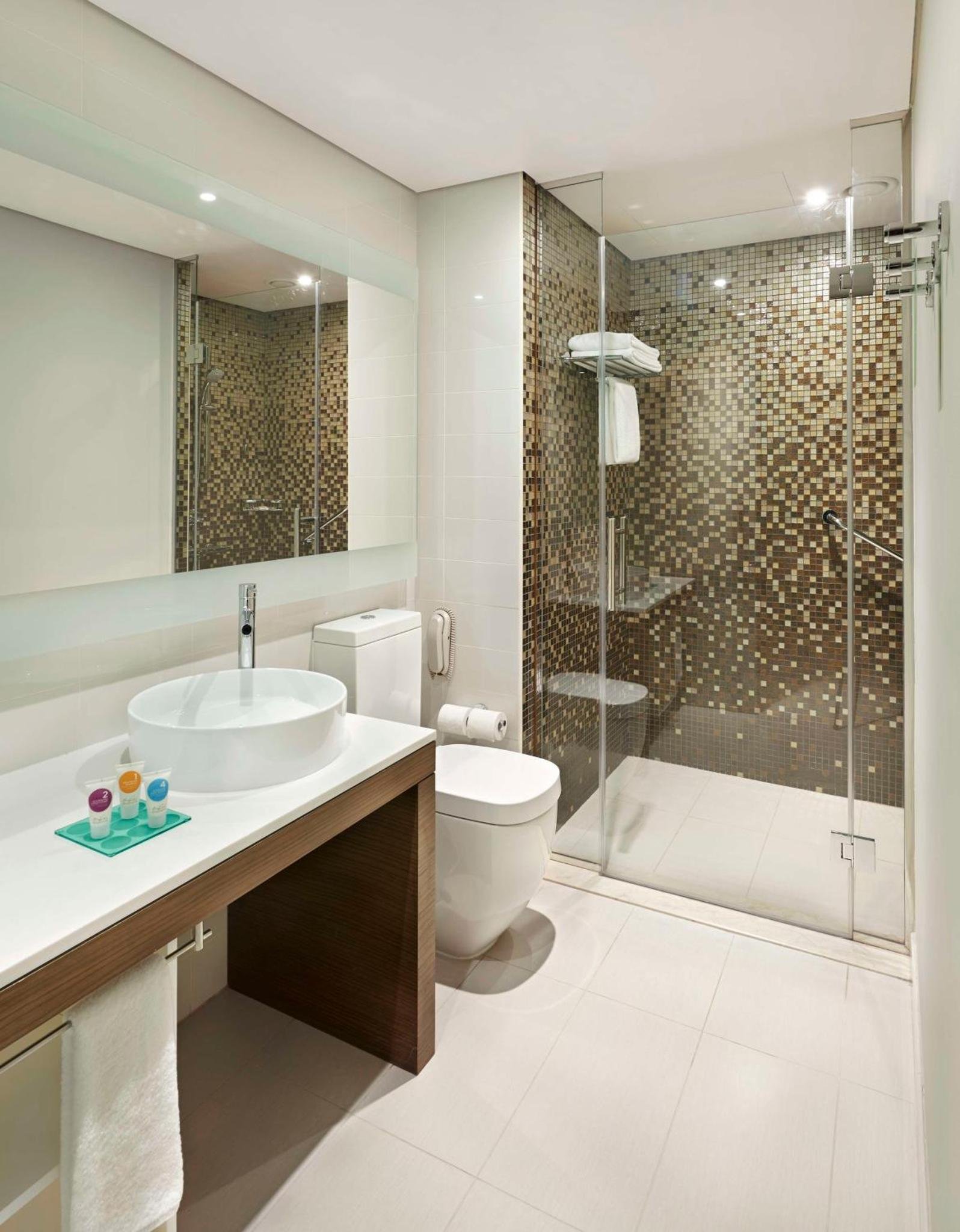 Hyatt Place Dubai Al Rigga photo 2